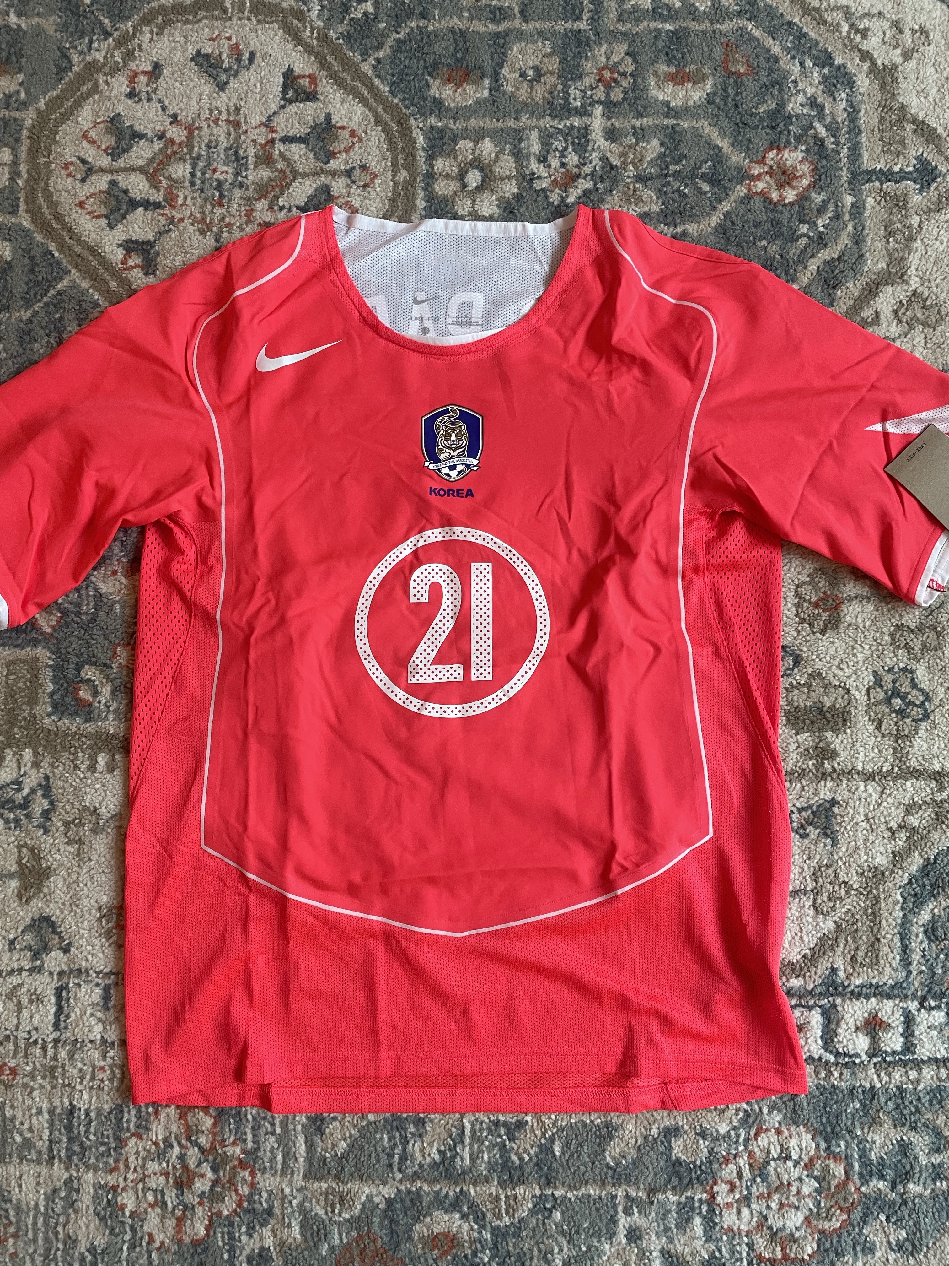 Nike Park Ji-Sung South Korea 2004 Total 90 Reissue Soccer Replica Jersey (Marking Ver.) 착용 스타일 - 1