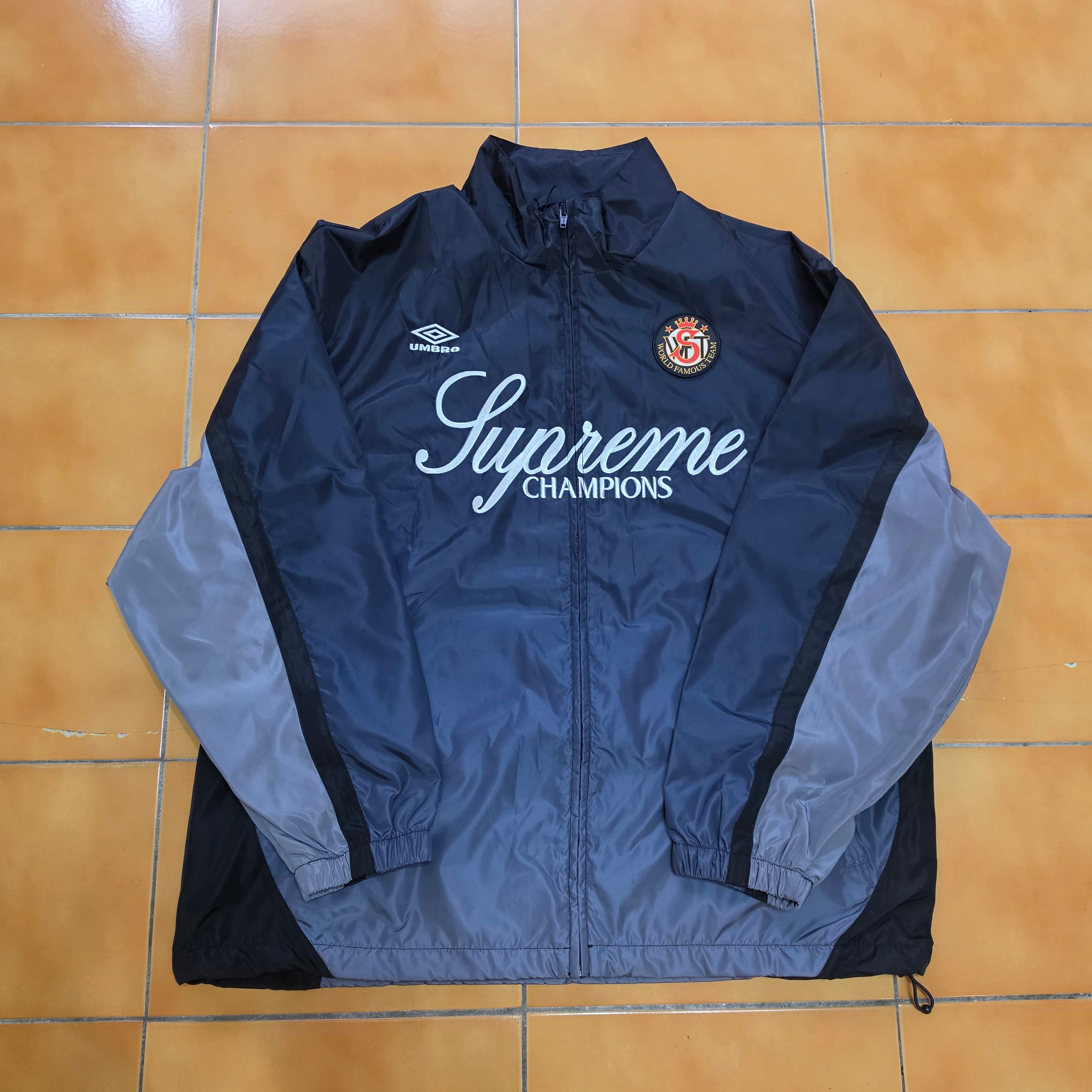 Supreme x Umbro Gradient Track Jacket Black - 25FW 착용 스타일 - 1