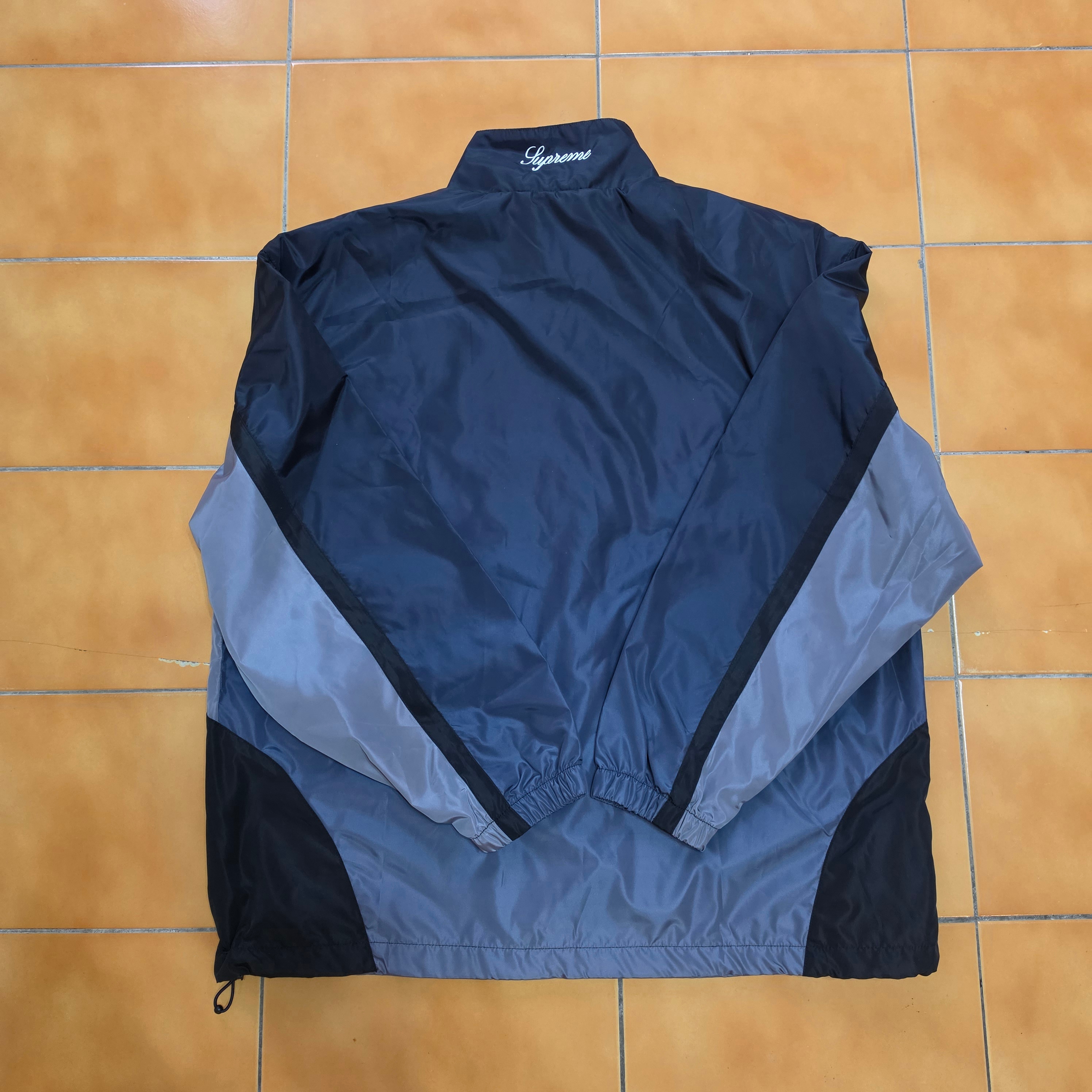 Supreme x Umbro Gradient Track Jacket Black - 25FW 착용 스타일 - 2