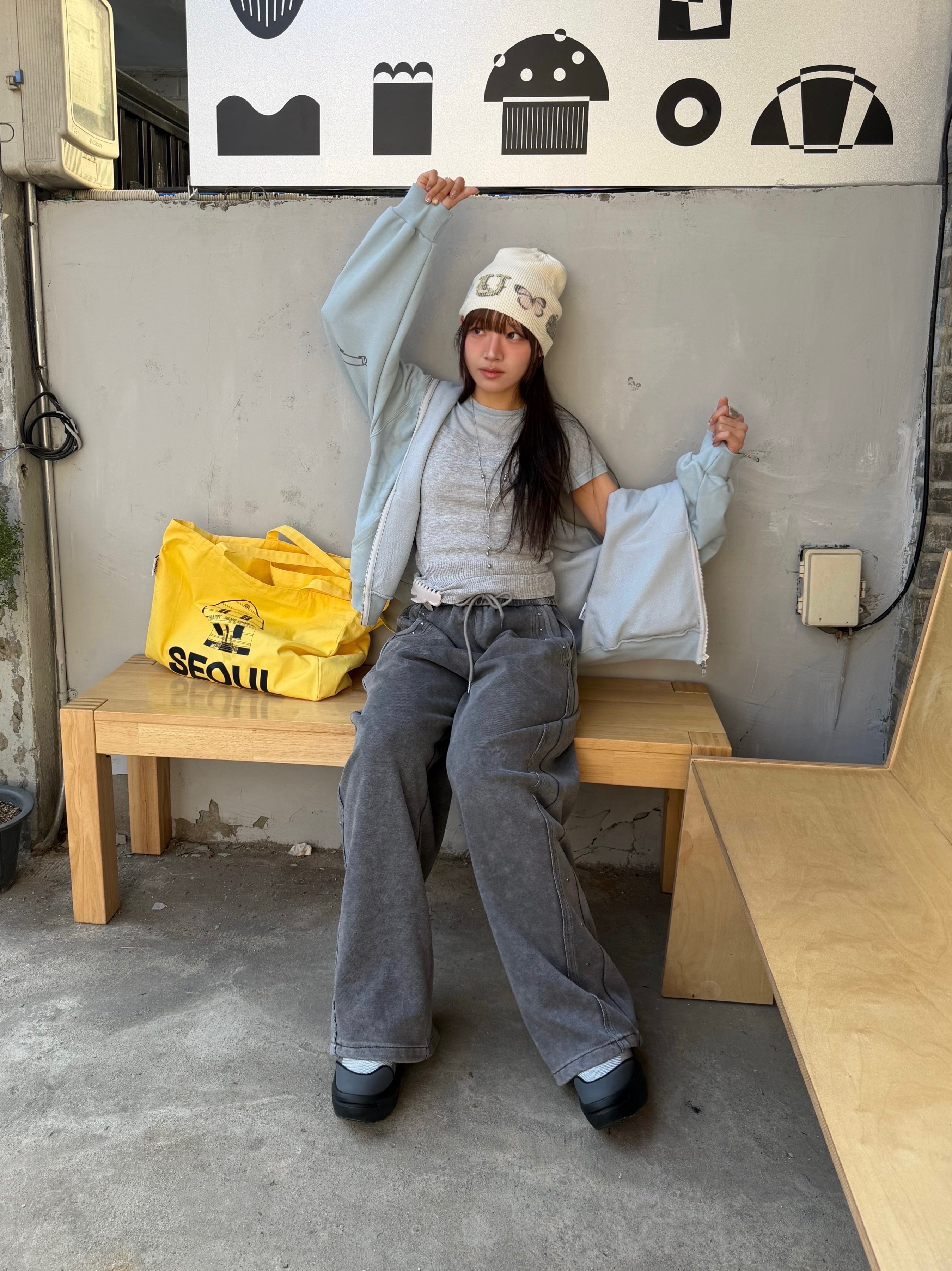 Unsteadymarket Souvenir Zip up Hoodie_Baby Blue, Unsteadymarket Printed Cotton Beanie 착용 스타일 - 3