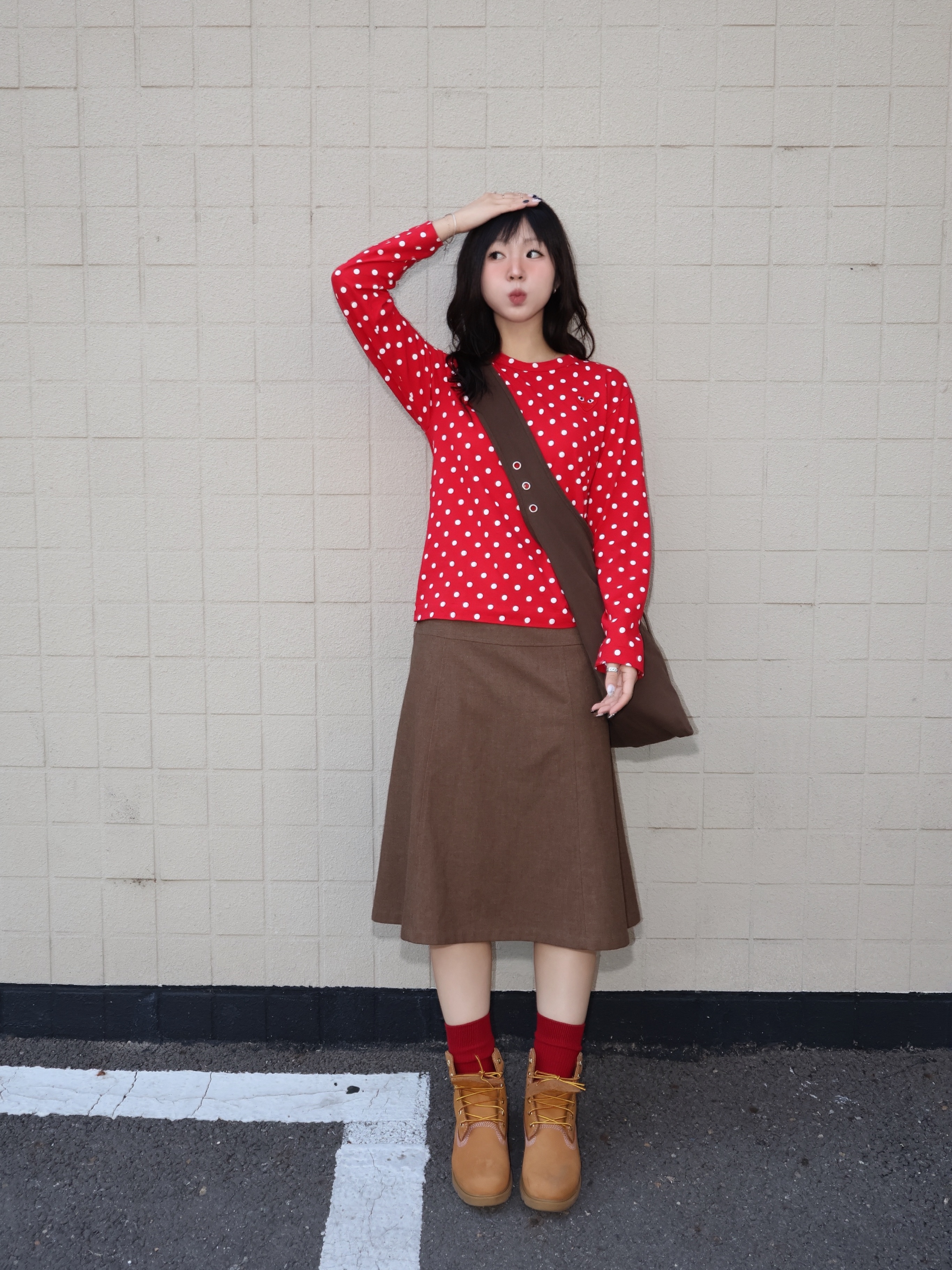 Play Comme des Garcons Red Heart Dots Long Sleeve Red White, Timberland Premium 6 inch Waterproof Boot Wheat Nubuck - Medium 착용 스타일