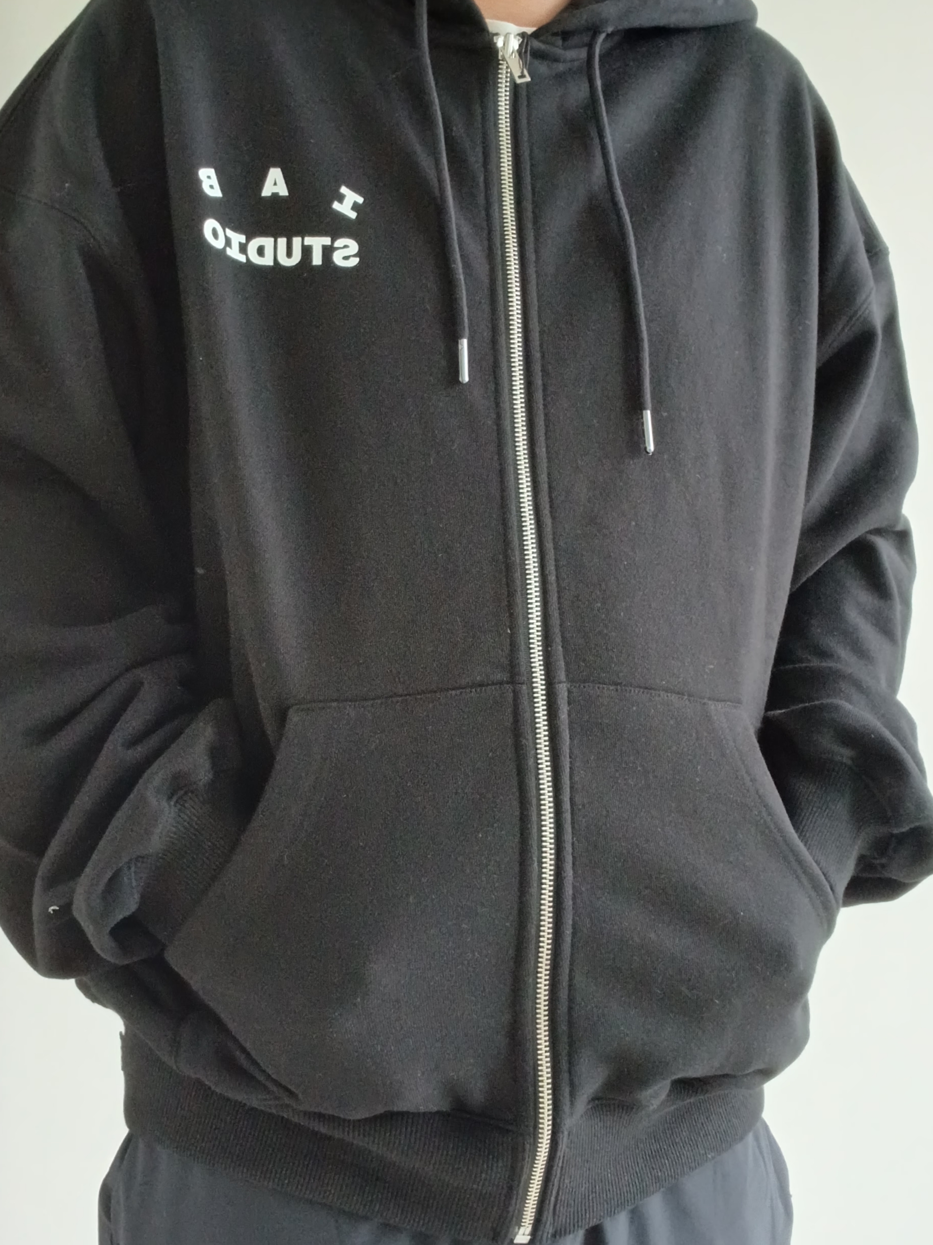 IAB Studio Zip-Up Hoodie Black - 26SS 착용 스타일 - 9