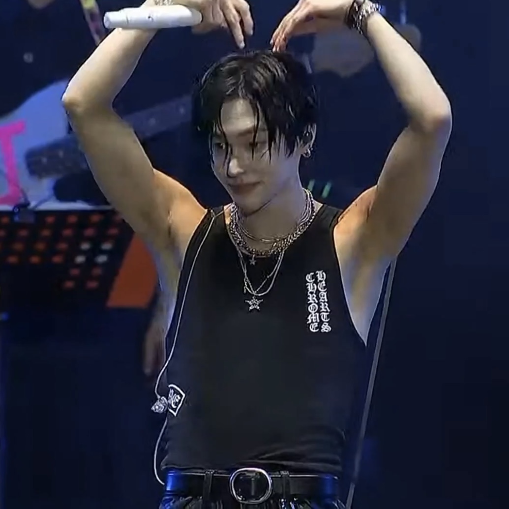 Chrome Hearts Eyechart Logo Tank Top Black 착용 스타일 - 1