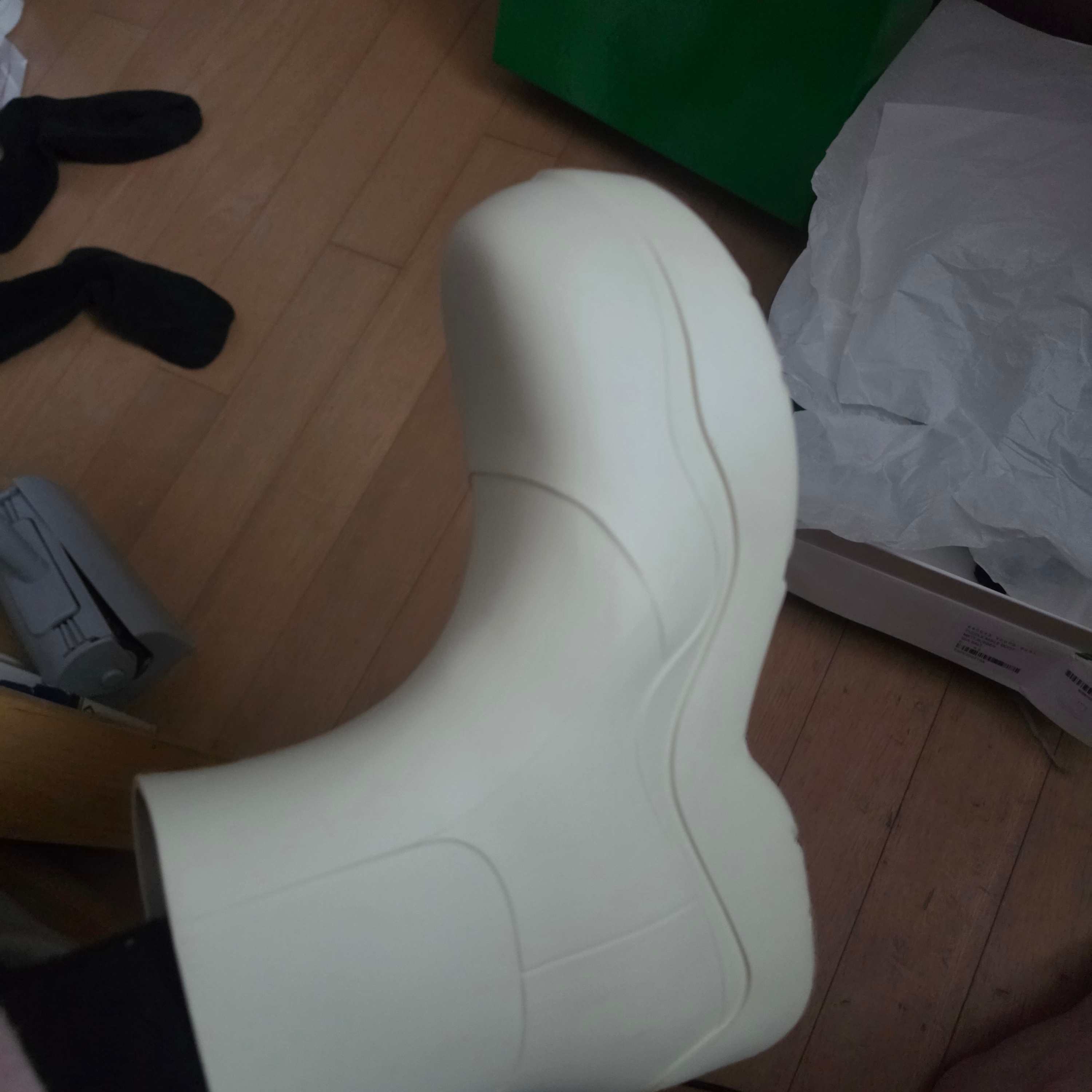 Bottega Veneta Puddle Ankle Boots Sea Salt 착용 스타일 - 2