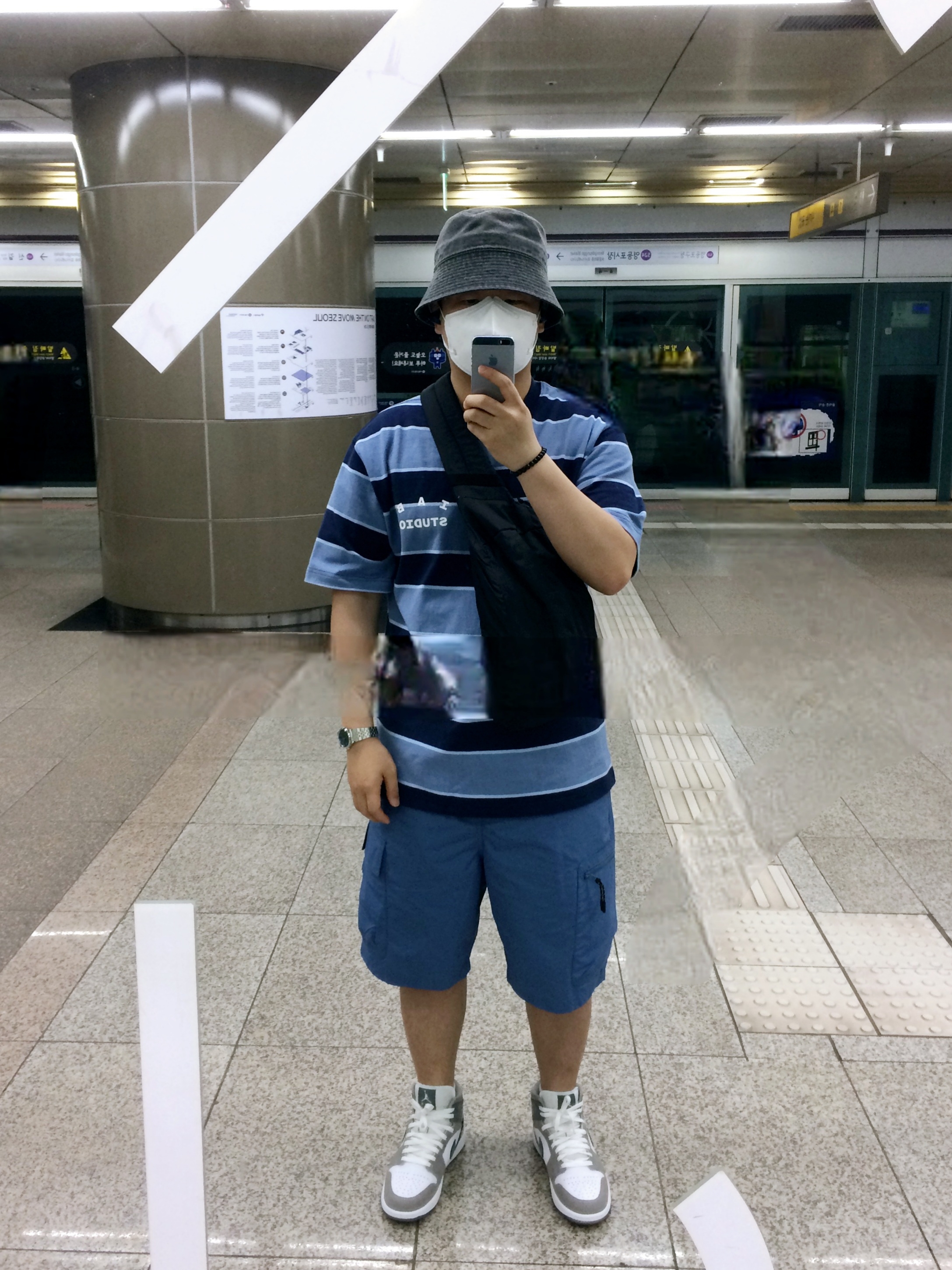 IAB Studio Striped T-Shirt Blue White, Casio MTP-B145D-2A2V 착용 스타일