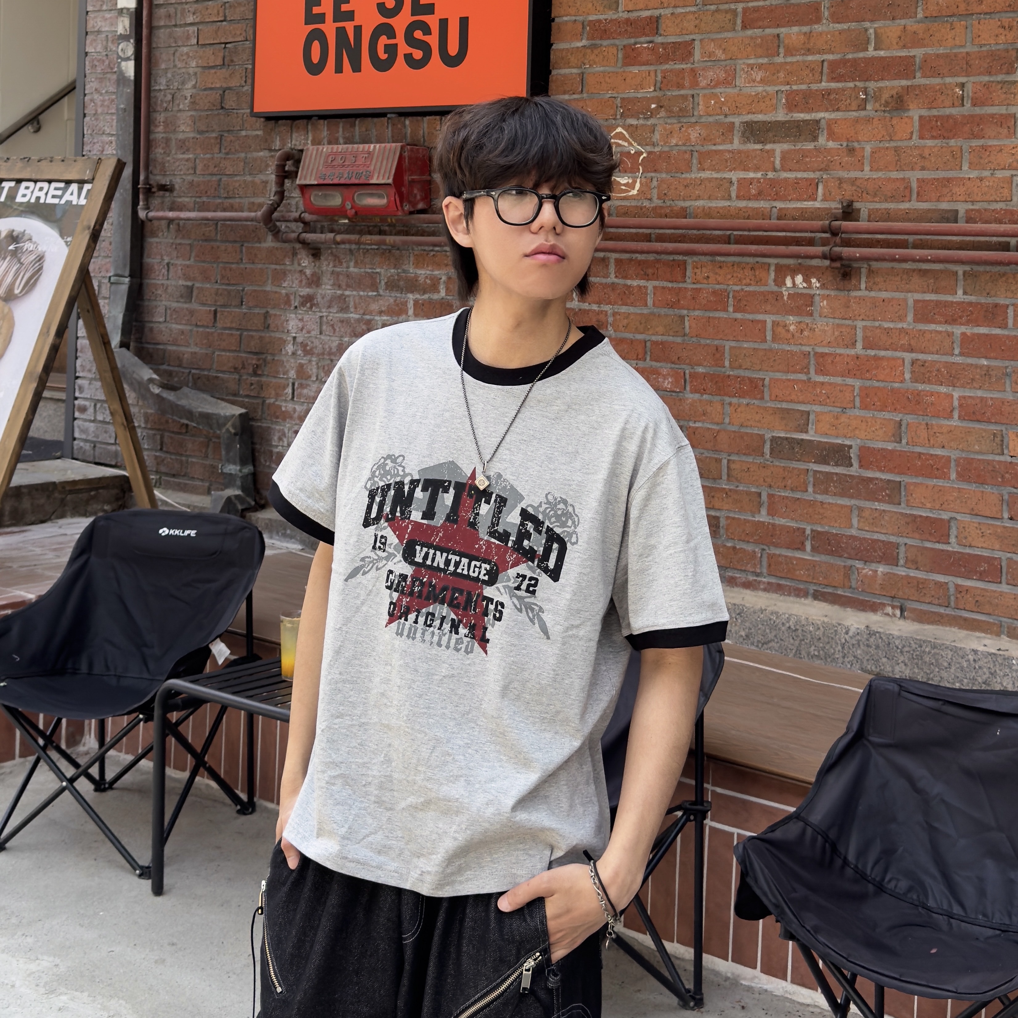 Flavorism VTG Graphic Linger T-shirt Melange Black, GU Real Leather Moccasin Shoes Black 착용 스타일 - 3