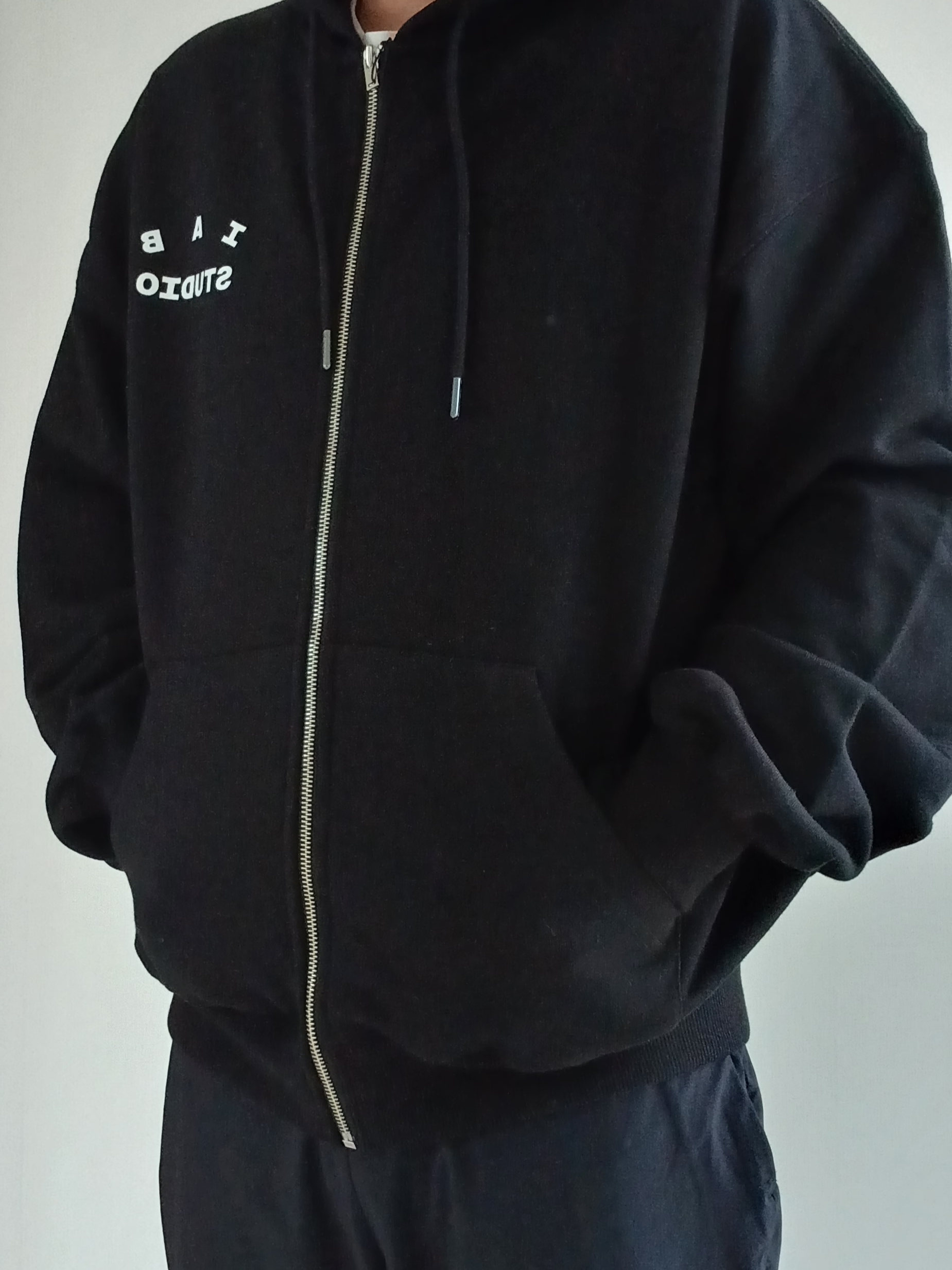 IAB Studio Zip-Up Hoodie Black - 26SS 착용 스타일 - 5
