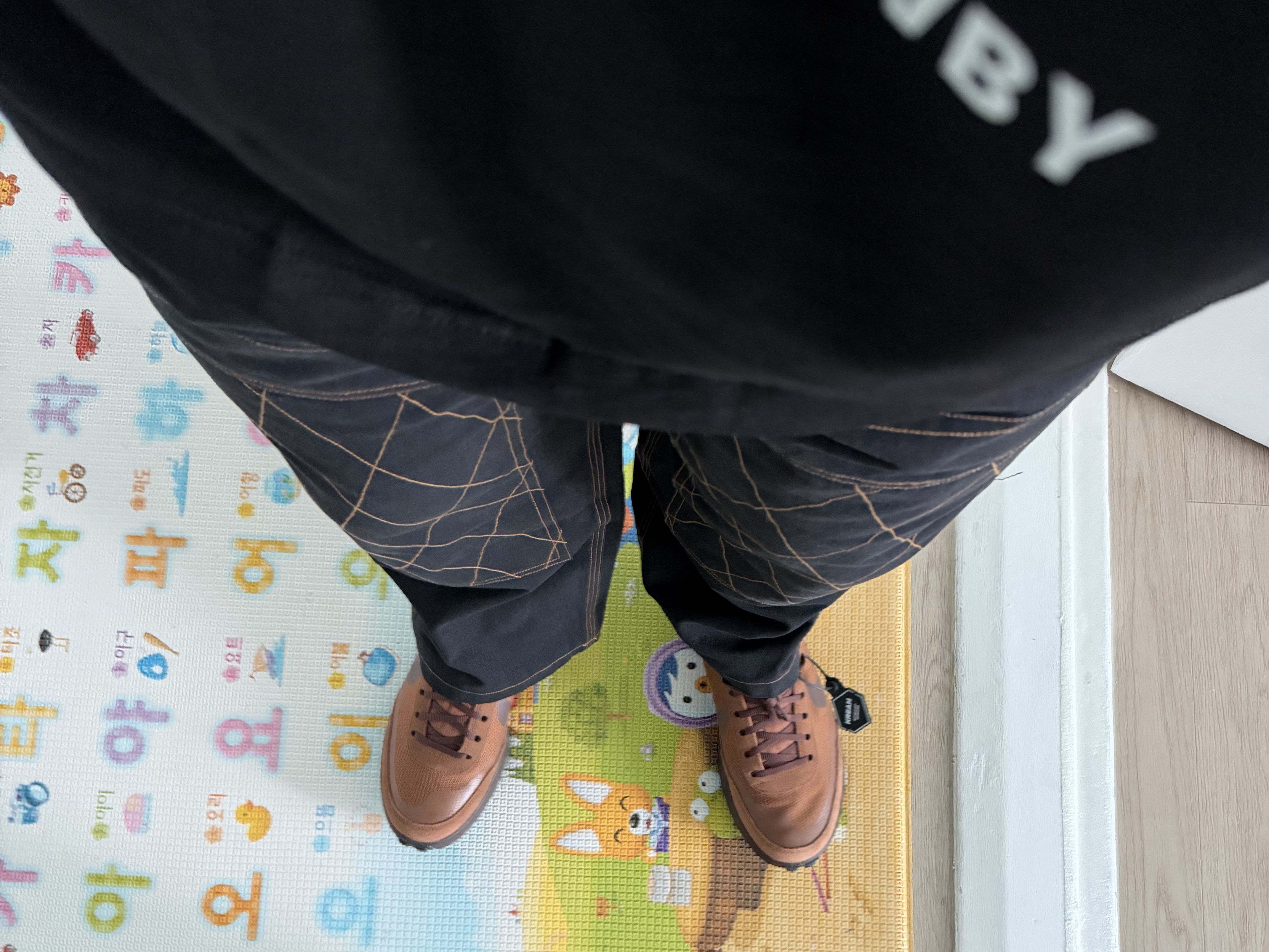 Nike x Tom Sachs General Purpose Shoe Brown, Kapital Thin Canvas Lumber Pants Black 착용 스타일