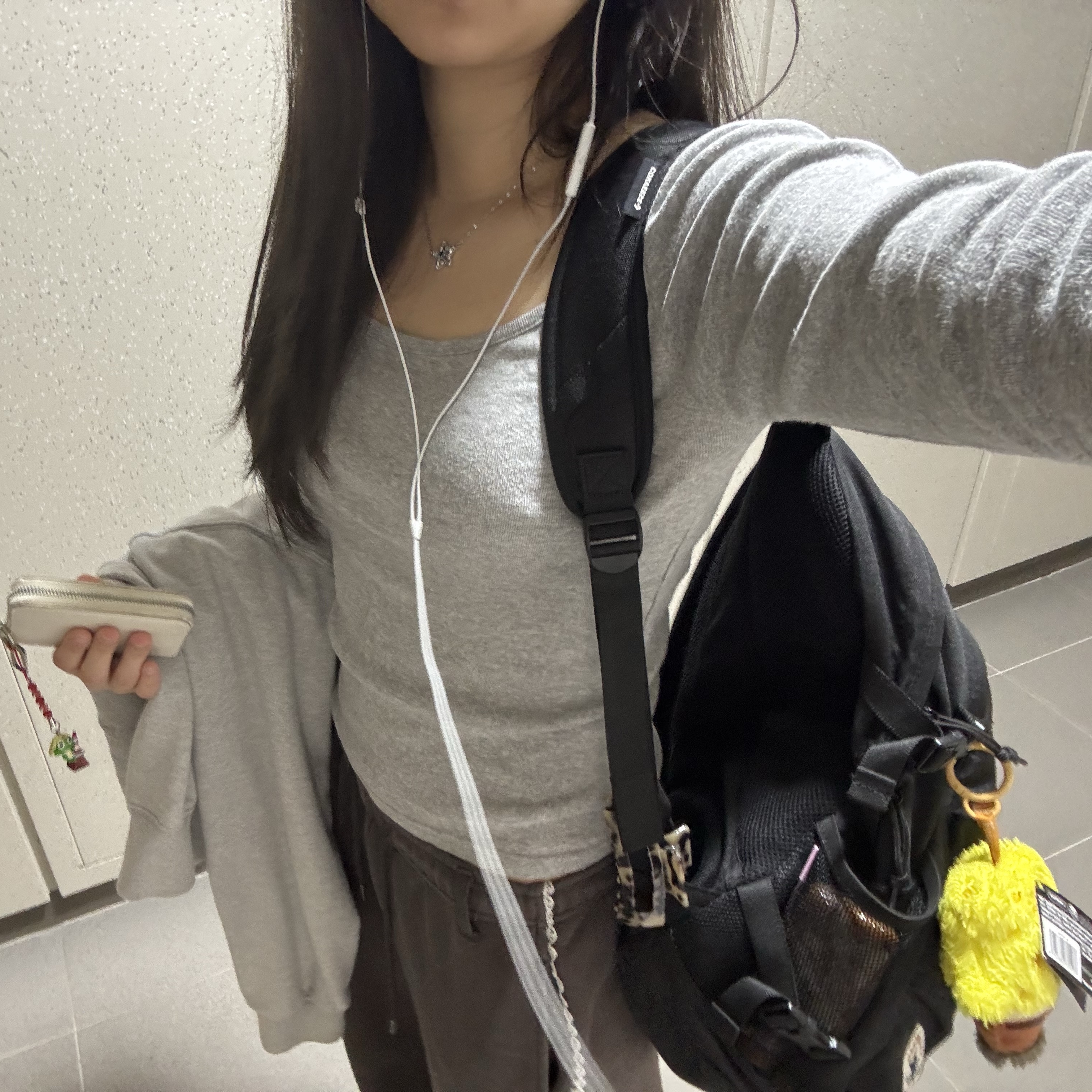 (W) Converse Chuck Taylor All Star Lift Ox White Black, Converse Straight Edge Backpack Black 착용 스타일 - 2