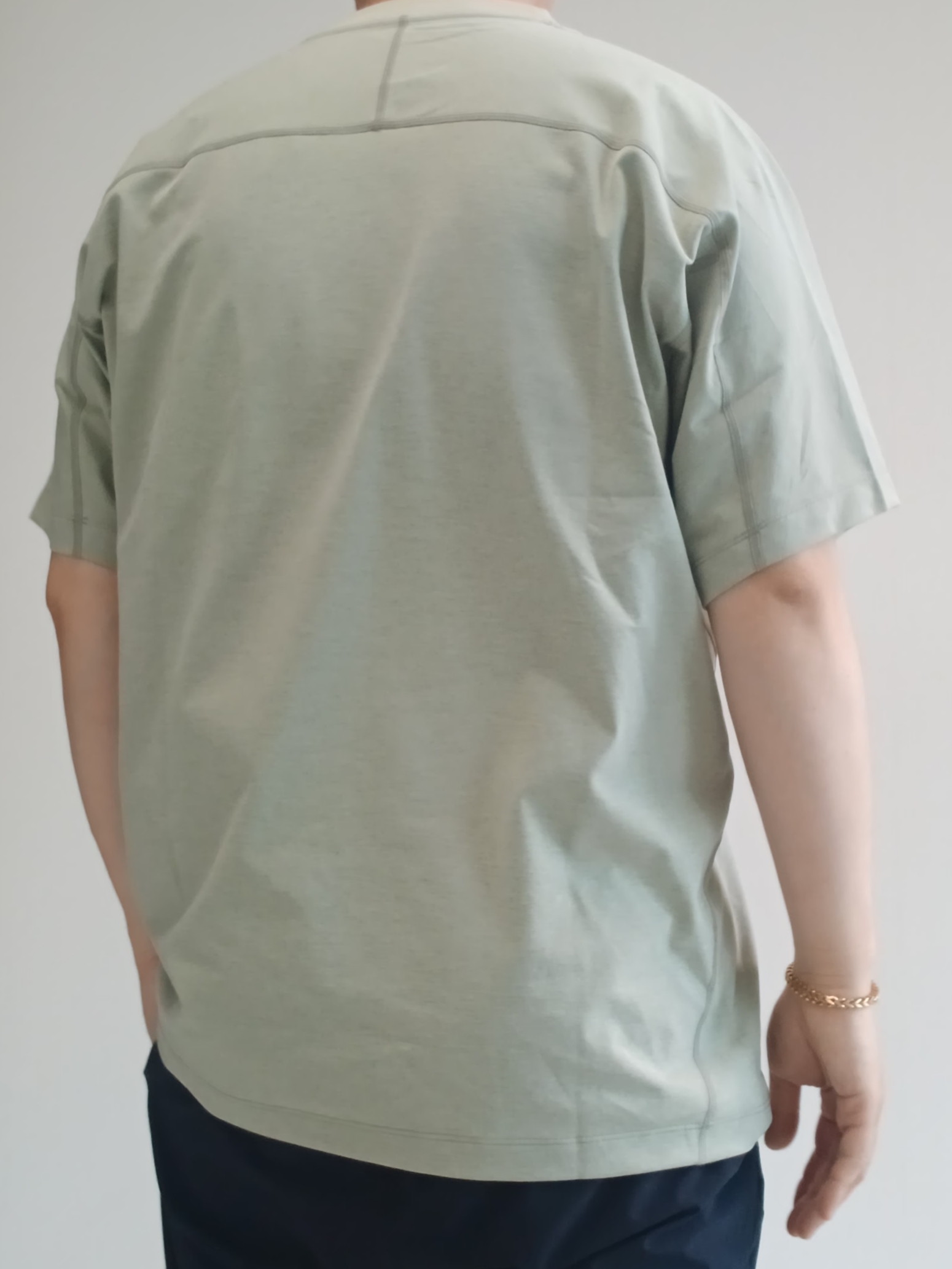 Arc'teryx Konseal Pocket SS T-Shirt Habitat 착용 스타일 - 6