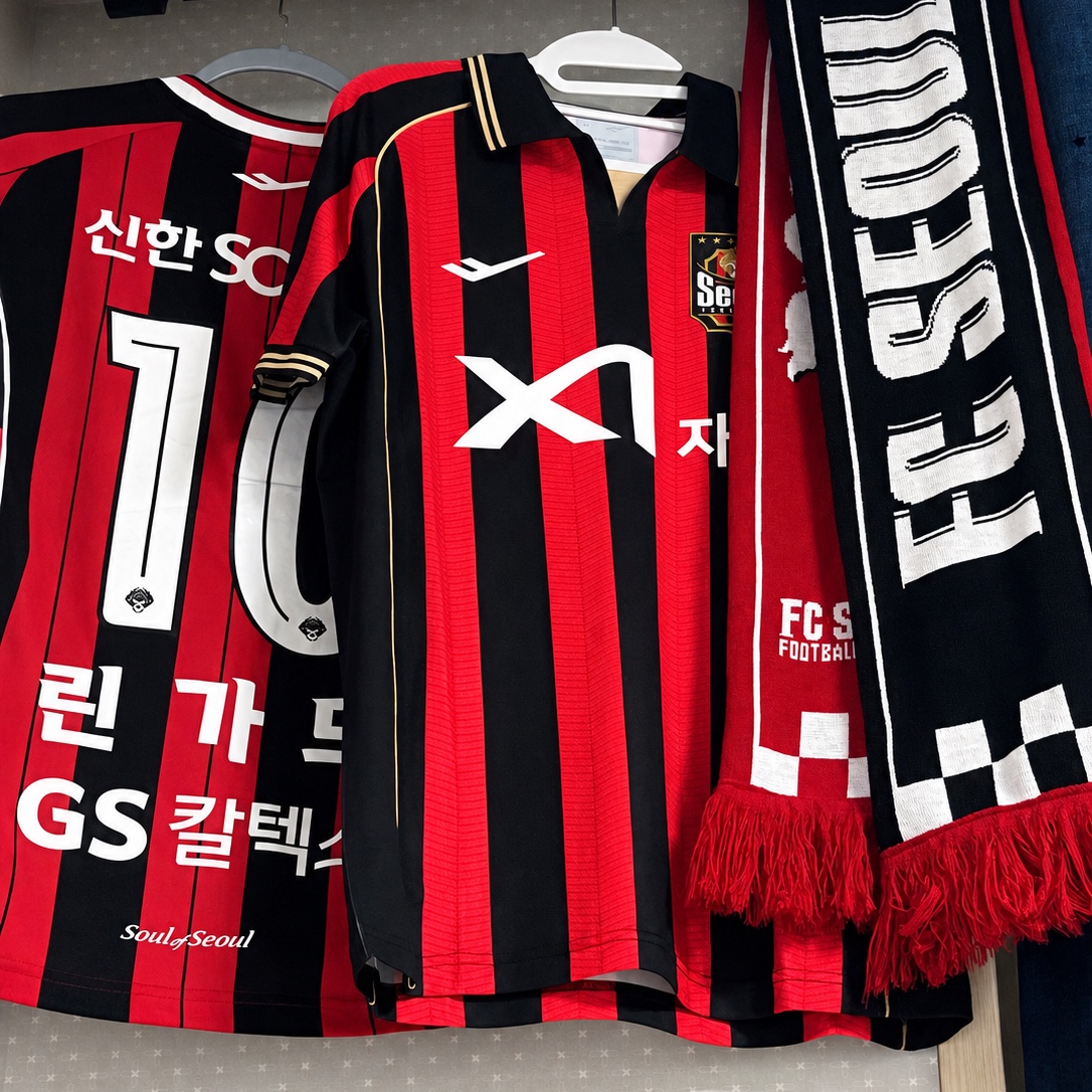 PRO-SPECS x FC SEOUL 2026 FC SEOUL Authentic Short Sleeve Jersey Home, Prospecs FC Seoul Authentic Special Jersey 2025 Red (Non Marking Ver.) 착용 스타일