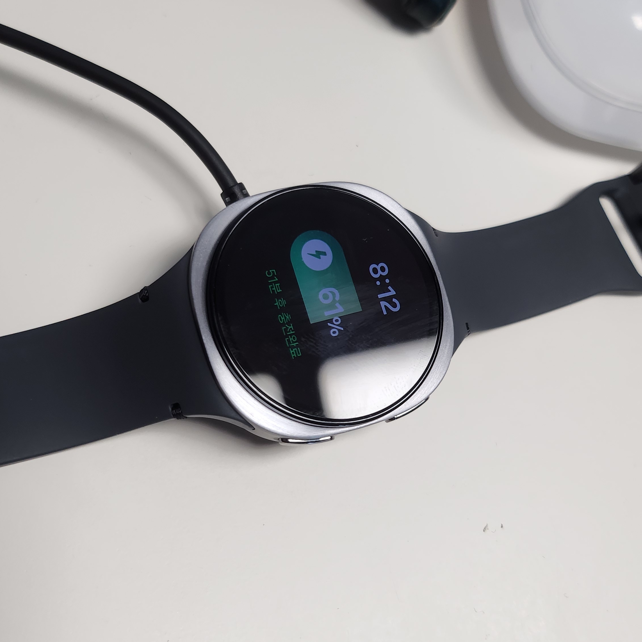 Samsung Galaxy Watch8 44mm Bluetooth Graphite (Korean Ver.) 착용 스타일 - 4