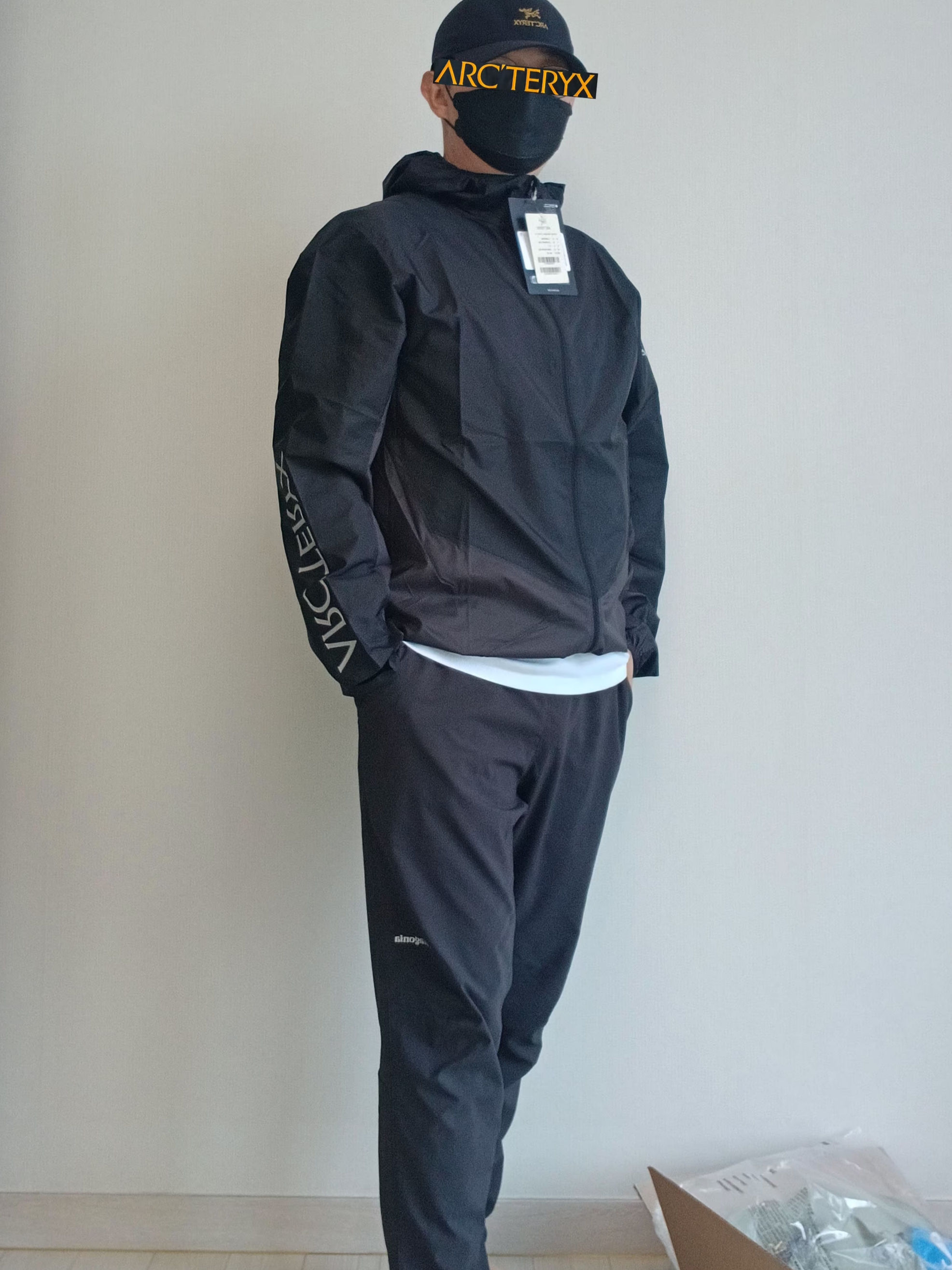 Arc'teryx Small Bird Cap 24K Black, Patagonia Terrebonne Joggers Black 착용 스타일 - 2