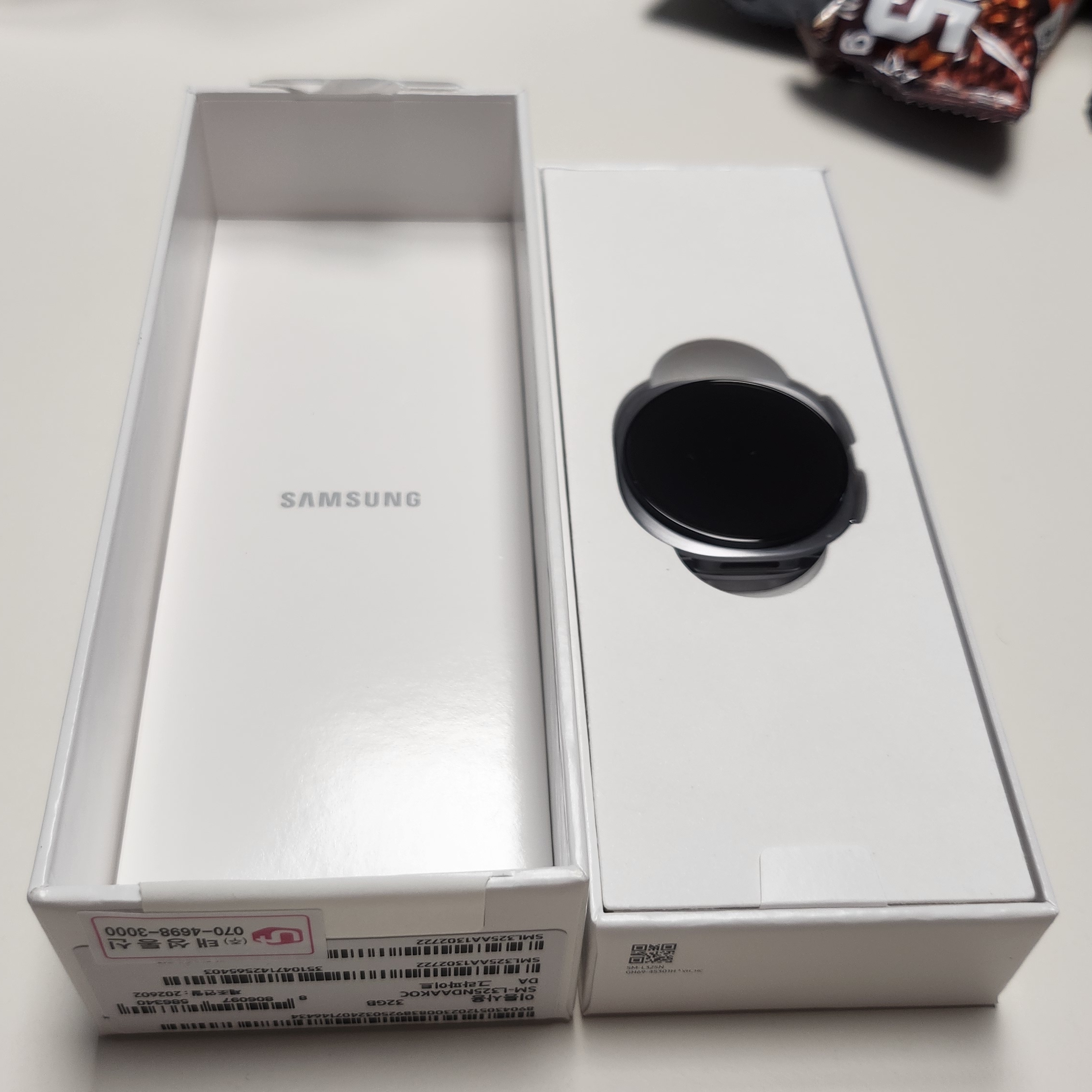 Samsung Galaxy Watch8 44mm Bluetooth Graphite (Korean Ver.) 착용 스타일 - 6