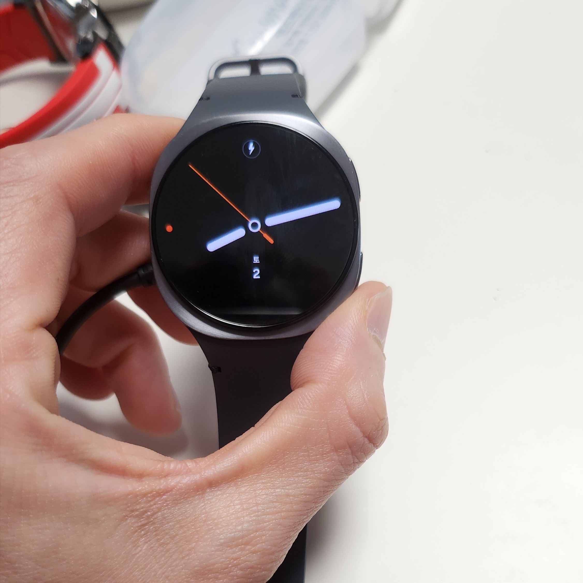 Samsung Galaxy Watch8 44mm Bluetooth Graphite (Korean Ver.) 착용 스타일 - 5