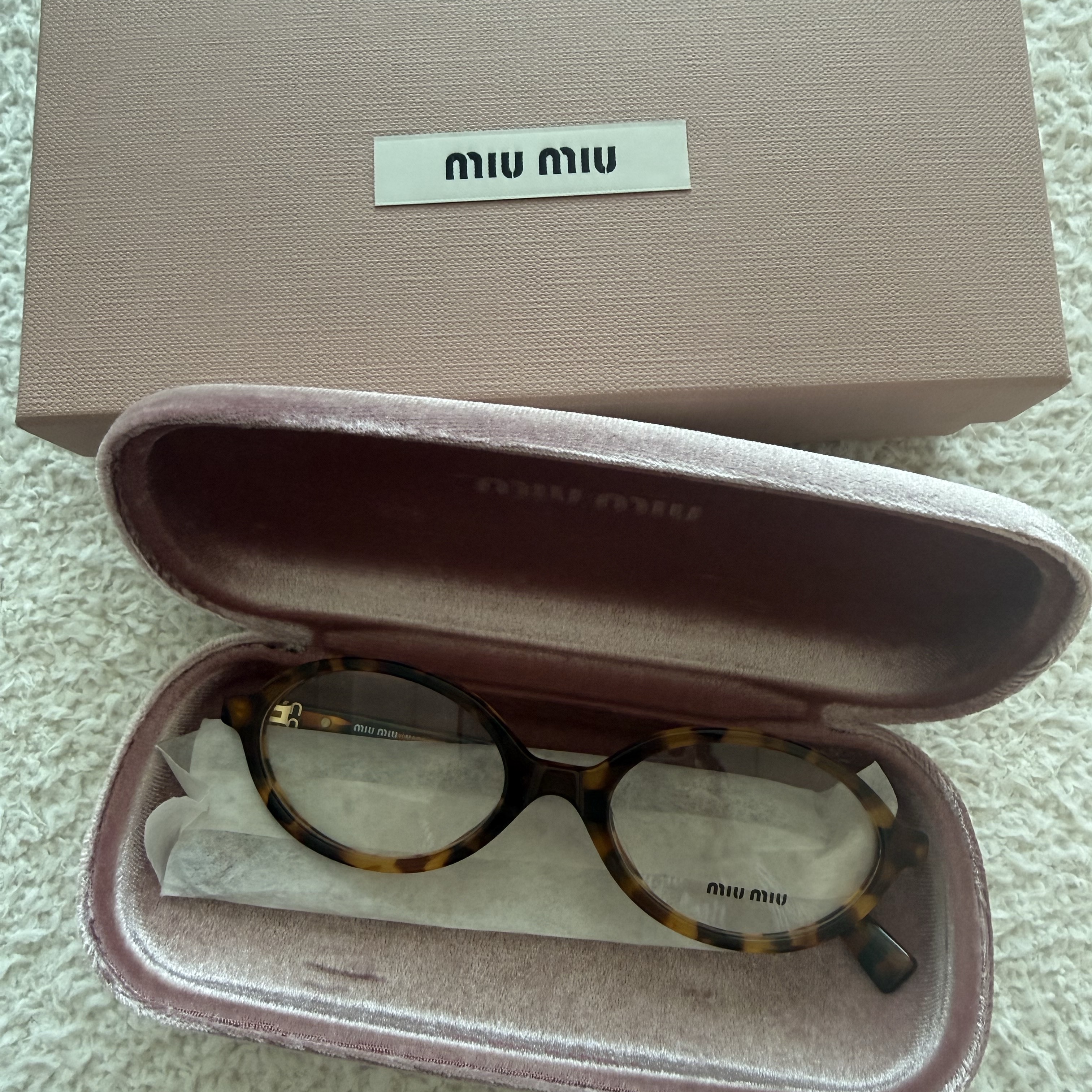 (W) Miu Miu Regard Glasses Lens Light Havana Acetate 착용 스타일