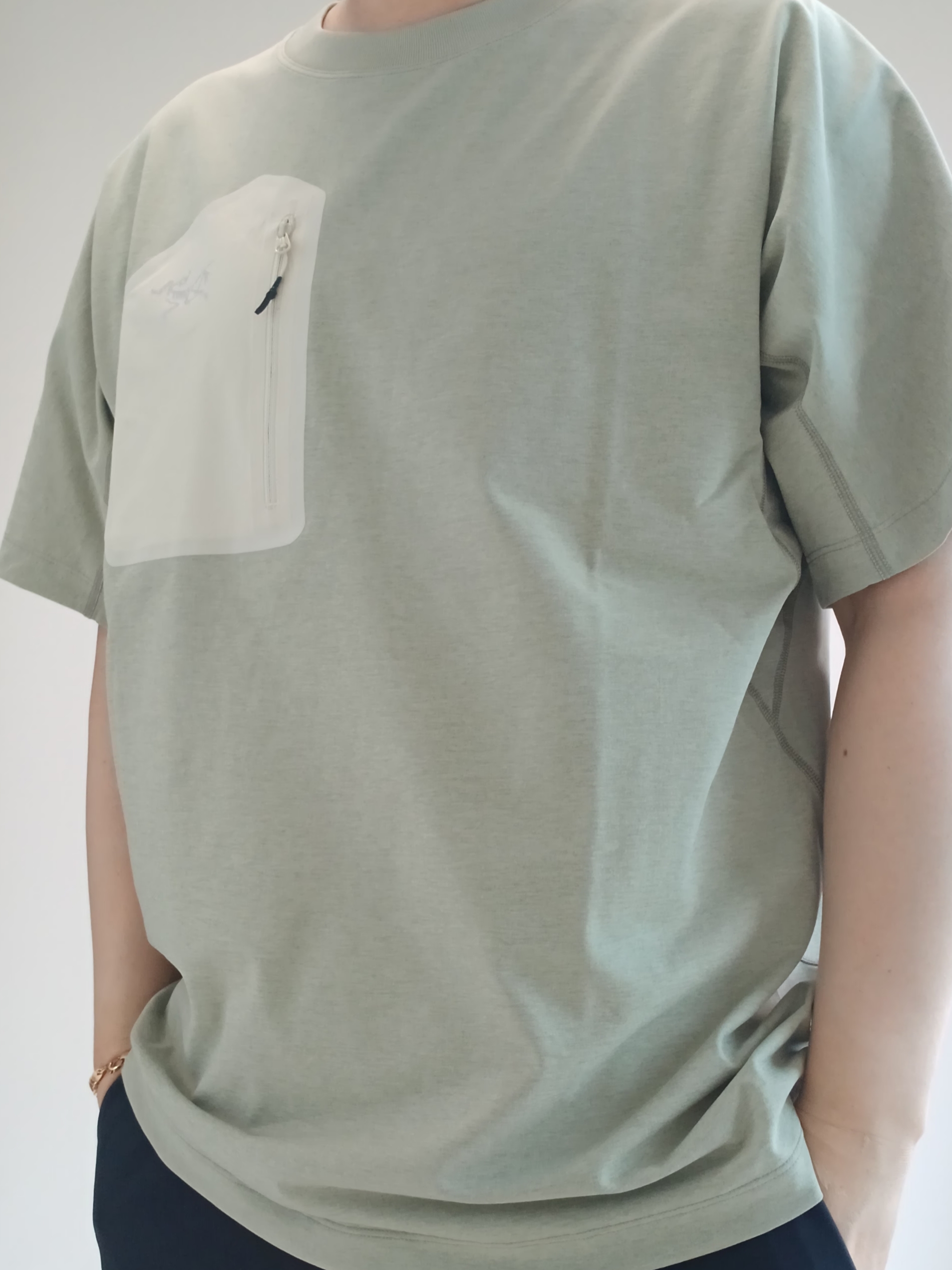 Arc'teryx Konseal Pocket SS T-Shirt Habitat 착용 스타일 - 7