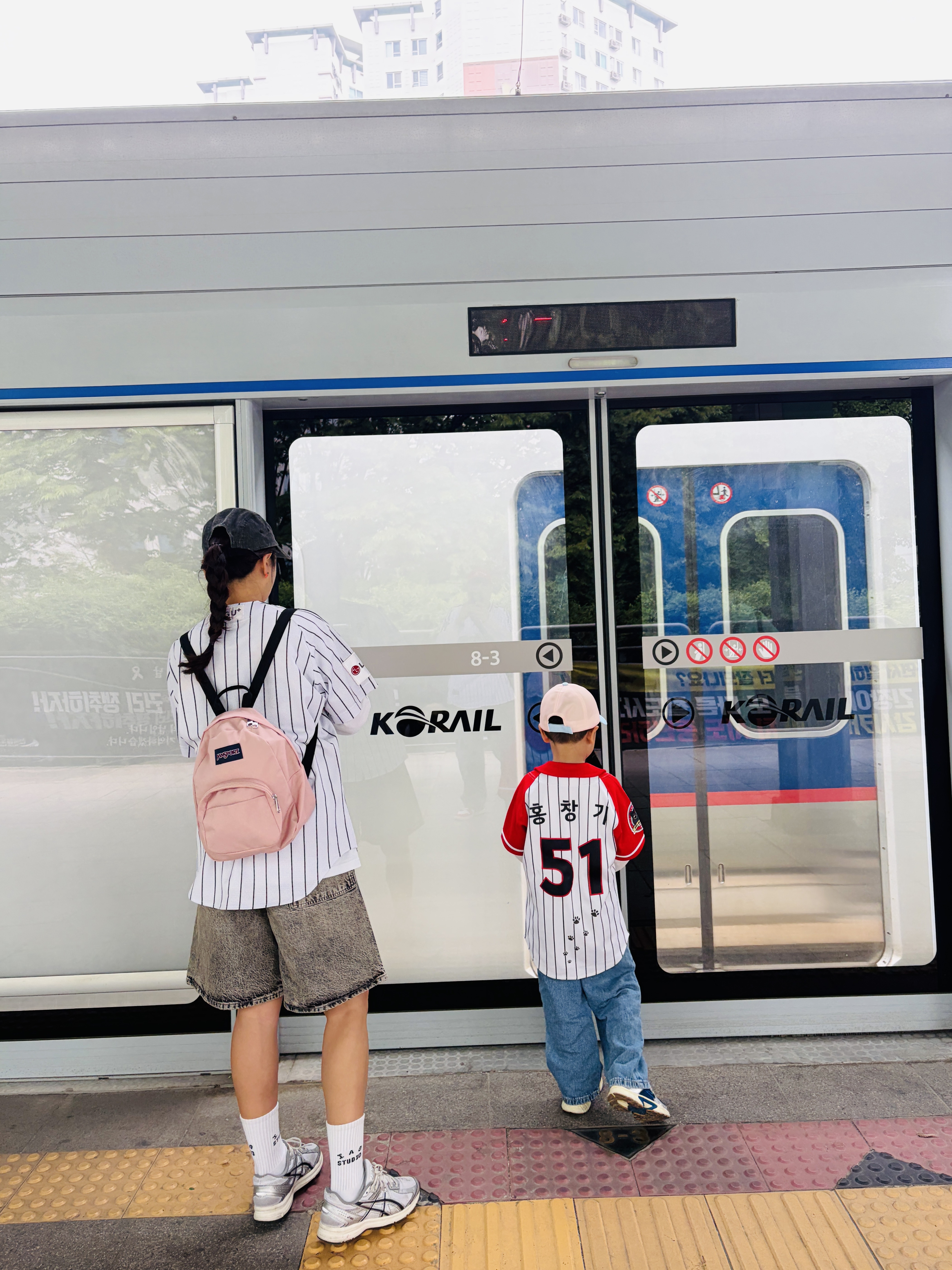 Supreme Coated Denim Camp Cap Black - 24SS, Jansport Half Pint Mini Backpack Misty Rose 착용 스타일 - 1