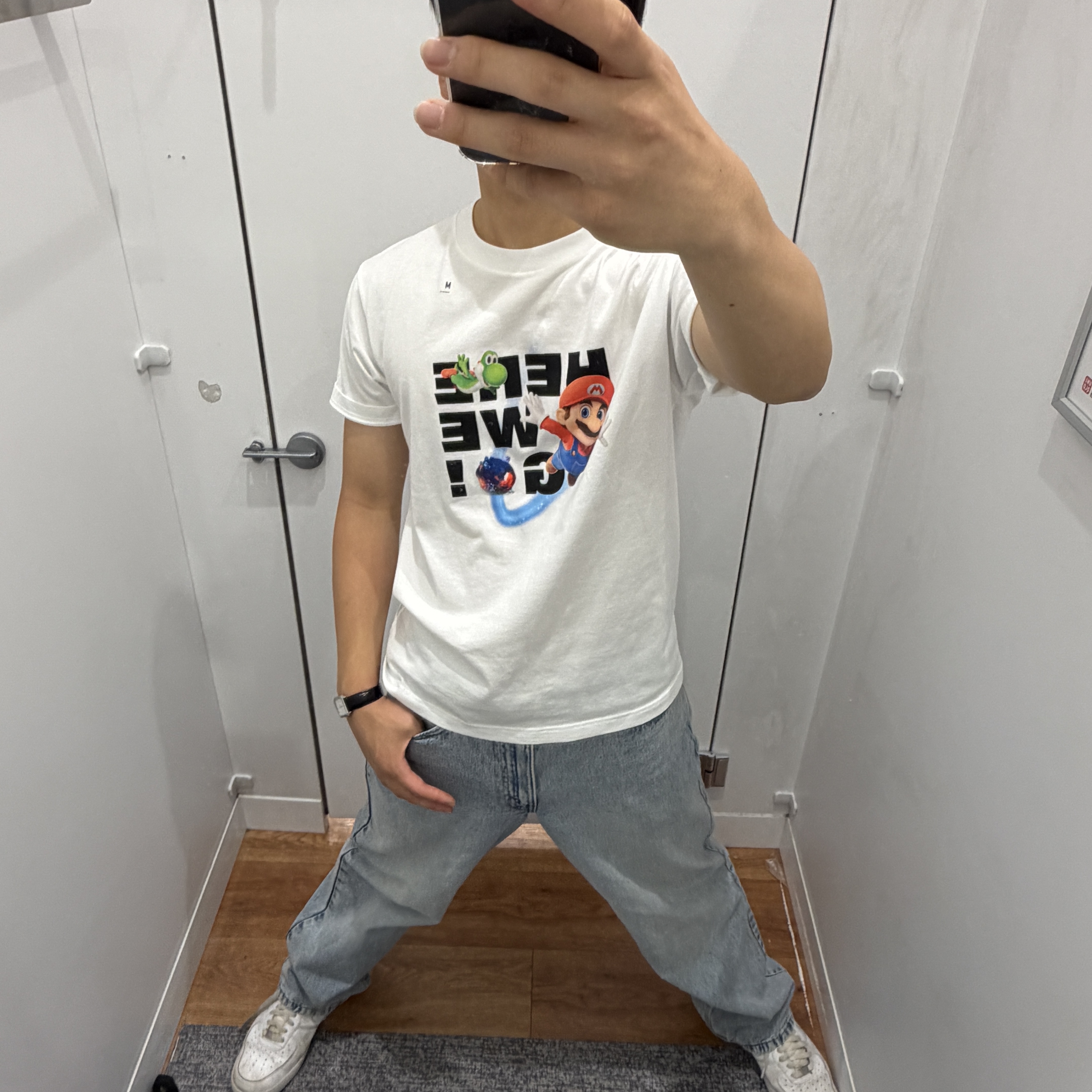 Uniqlo UT x Mario Movie Graphic T-Shirt A White, Supreme Hanes Boxer Briefs Black (4 Pack) 착용 스타일