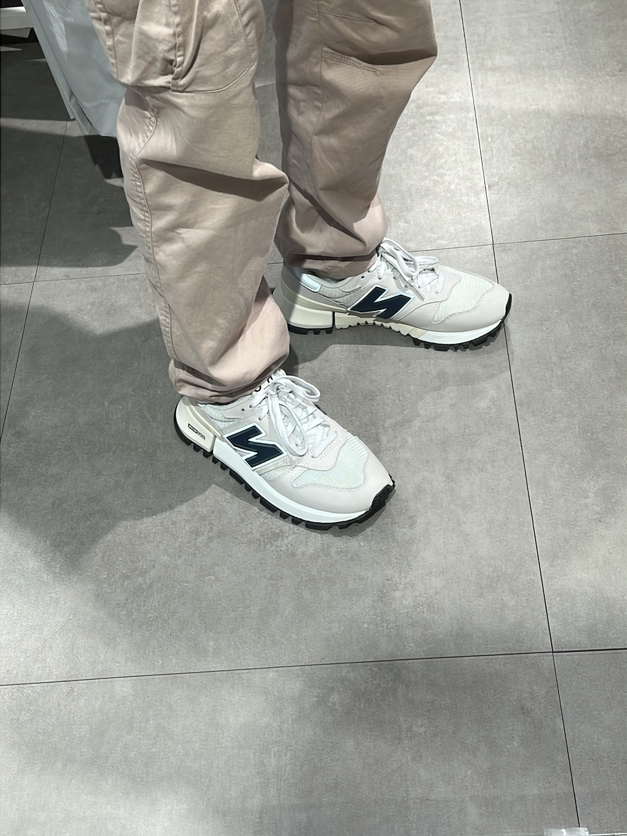 New Balance x Tokyo Design Studio R_C 1300 Summer Fog 착용 스타일