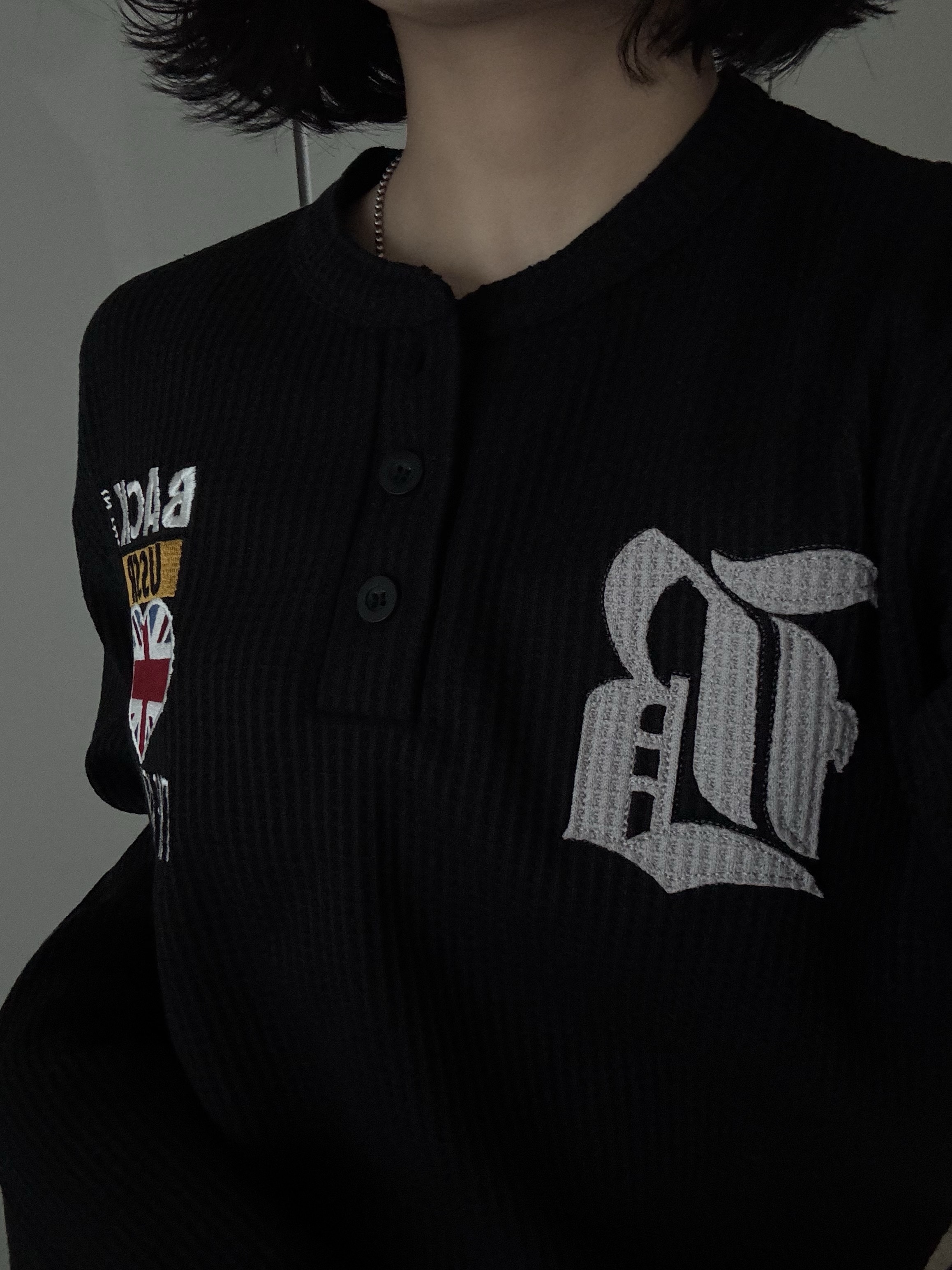 Crocs Echo Clog Black 착용 스타일 - 1