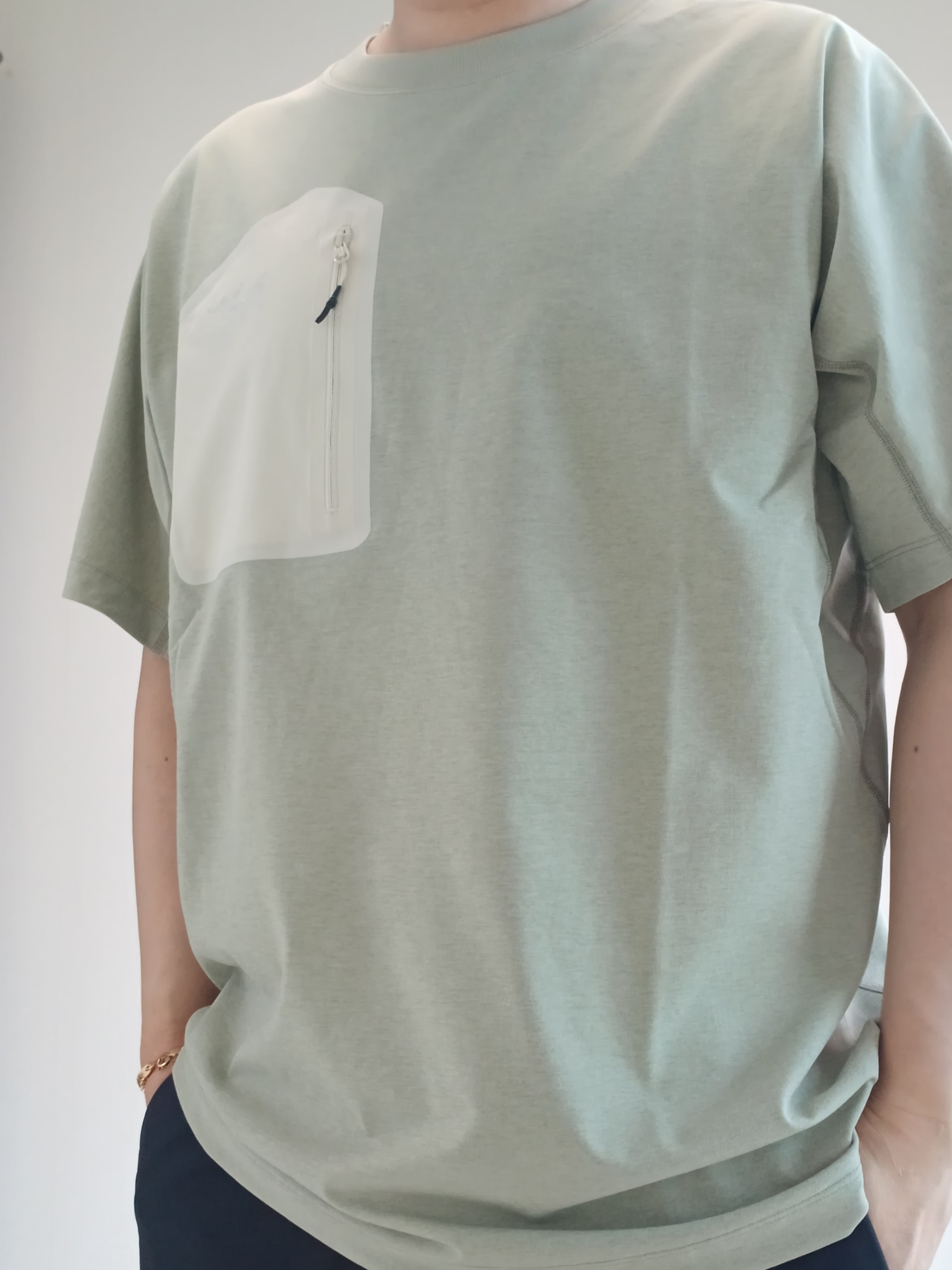 Arc'teryx Konseal Pocket SS T-Shirt Habitat 착용 스타일 - 9