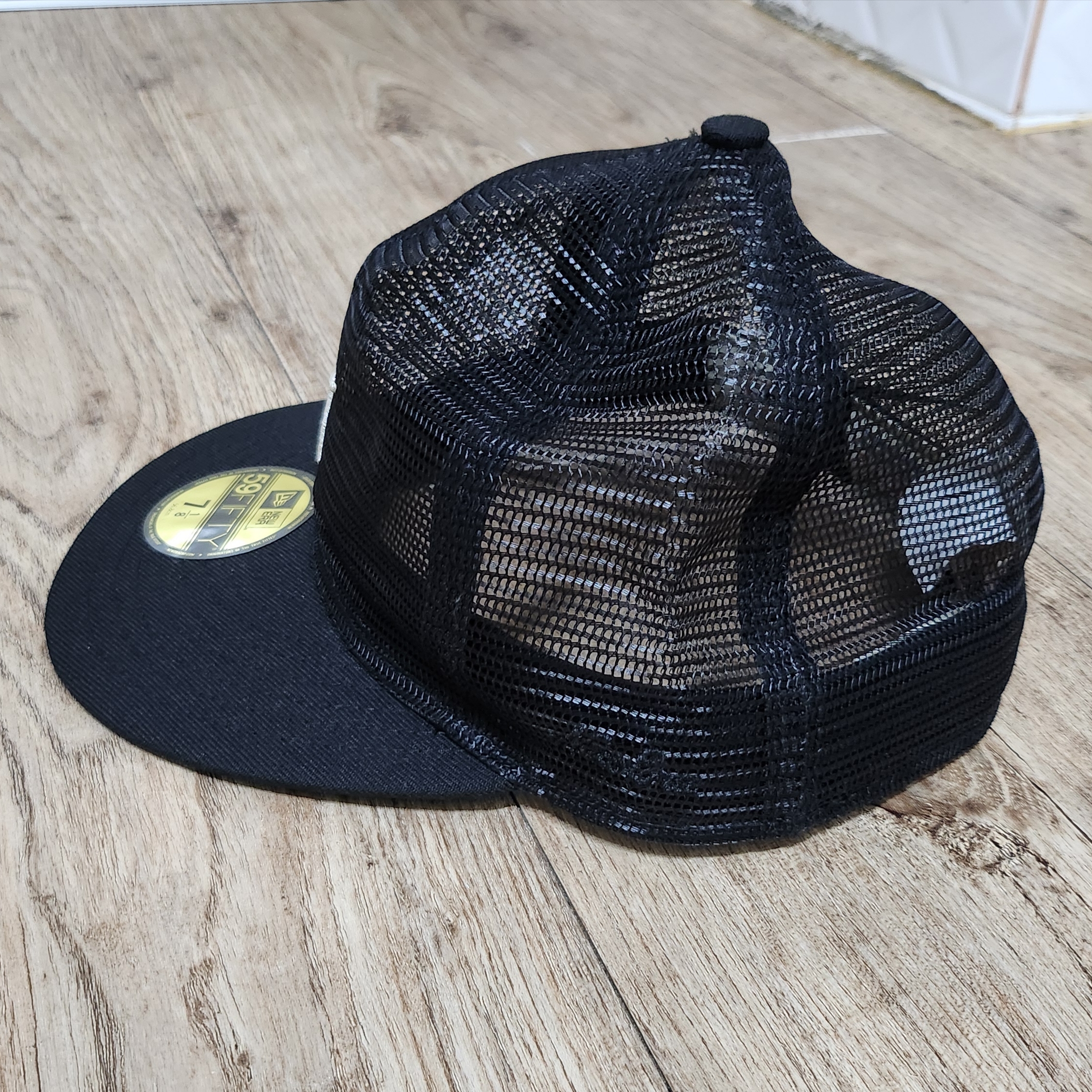 Essentials x New Era 59FIFTY Mesh Cap Navy 착용 스타일 - 2