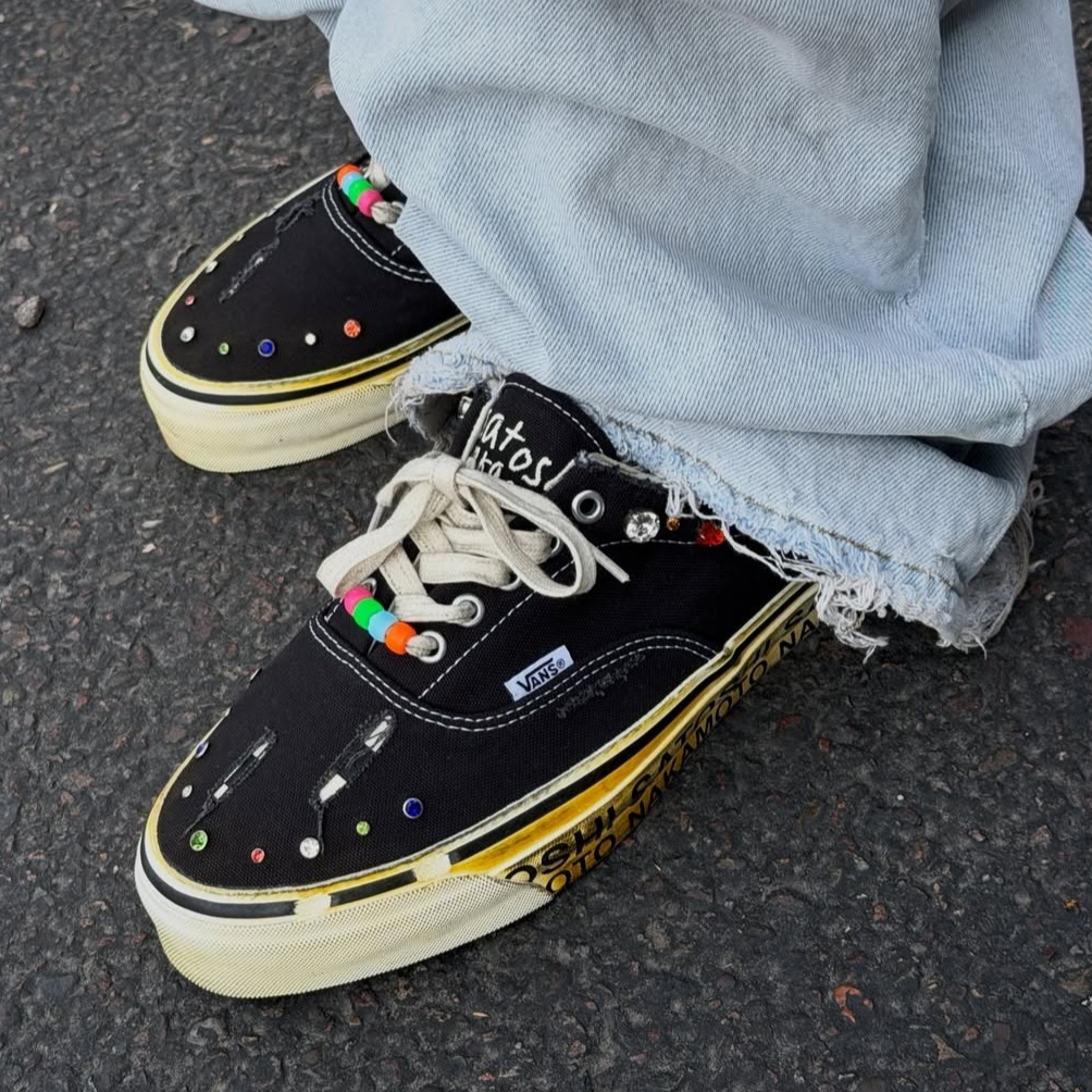 Vans x Satoshi Nakamoto OTW Era 95 Gems Black 착용 스타일 - 1