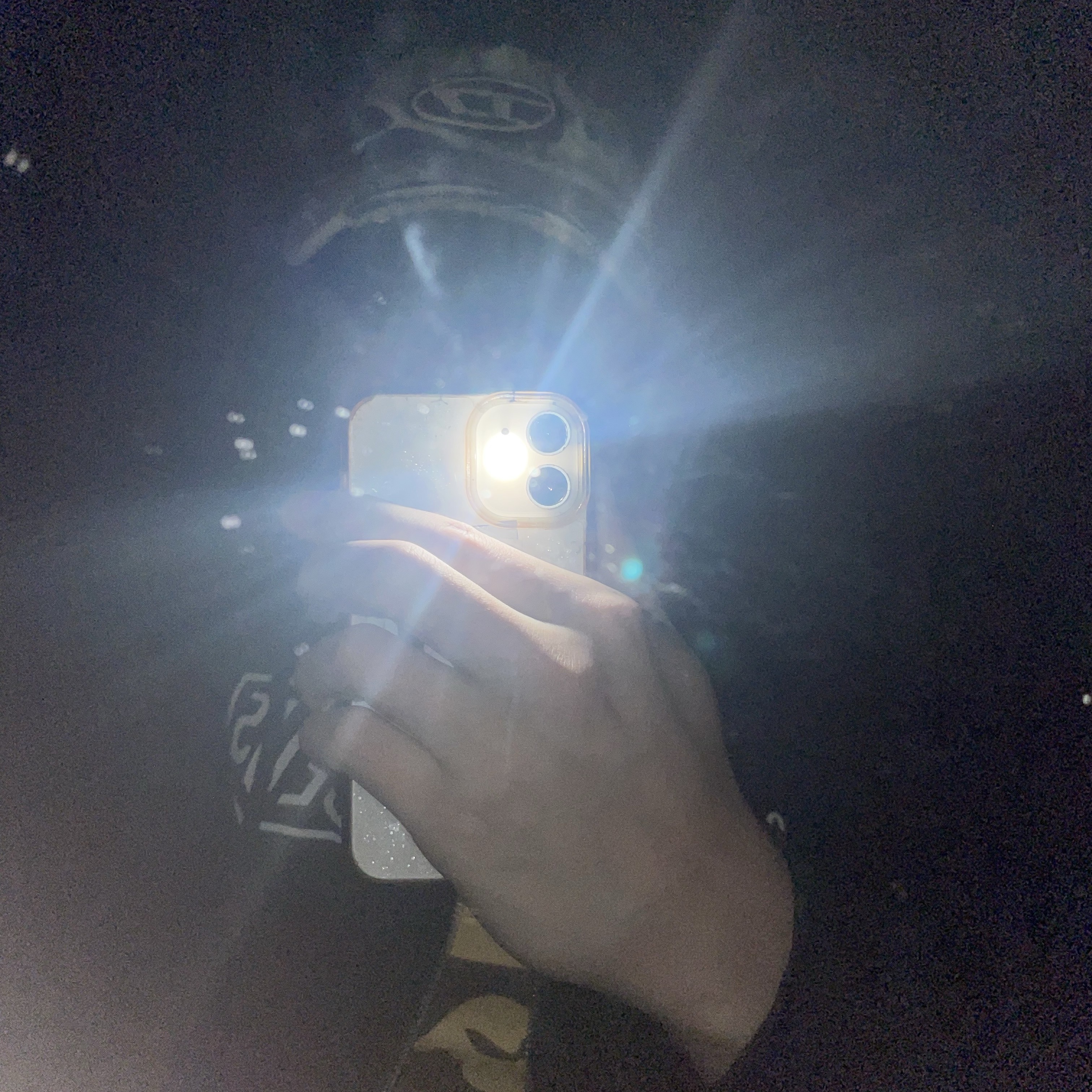 Diesel C-Seymon Treated Denim Baseball Cap Blue White, BAPE By Bathing Ape T-Shirt Black 착용 스타일
