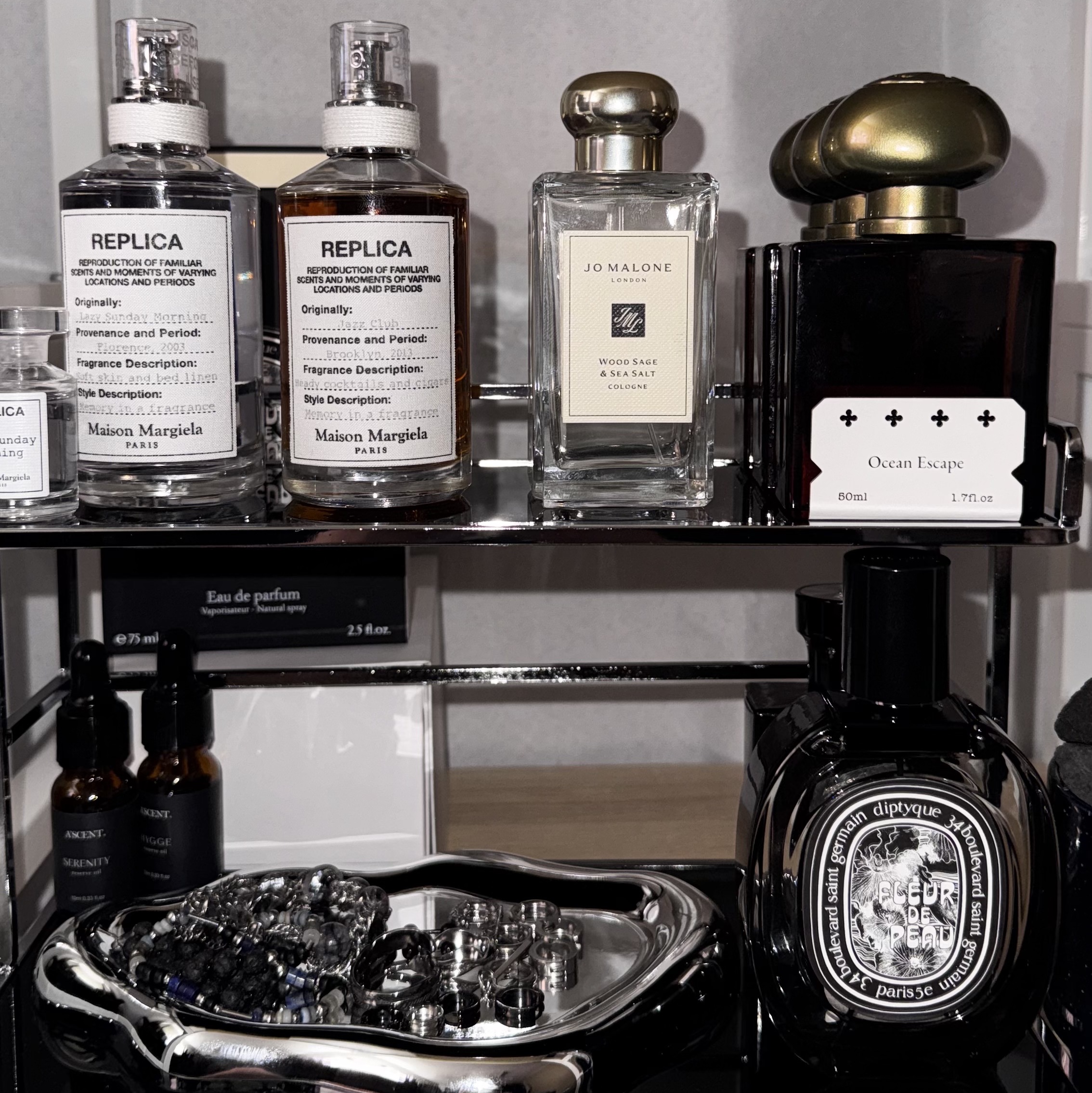 Jo Malone Wood Sage & Sea Salt Cologne 100ml, Maison Margiela Replica Jazz Club Eau De Toilette 100ml 착용 스타일