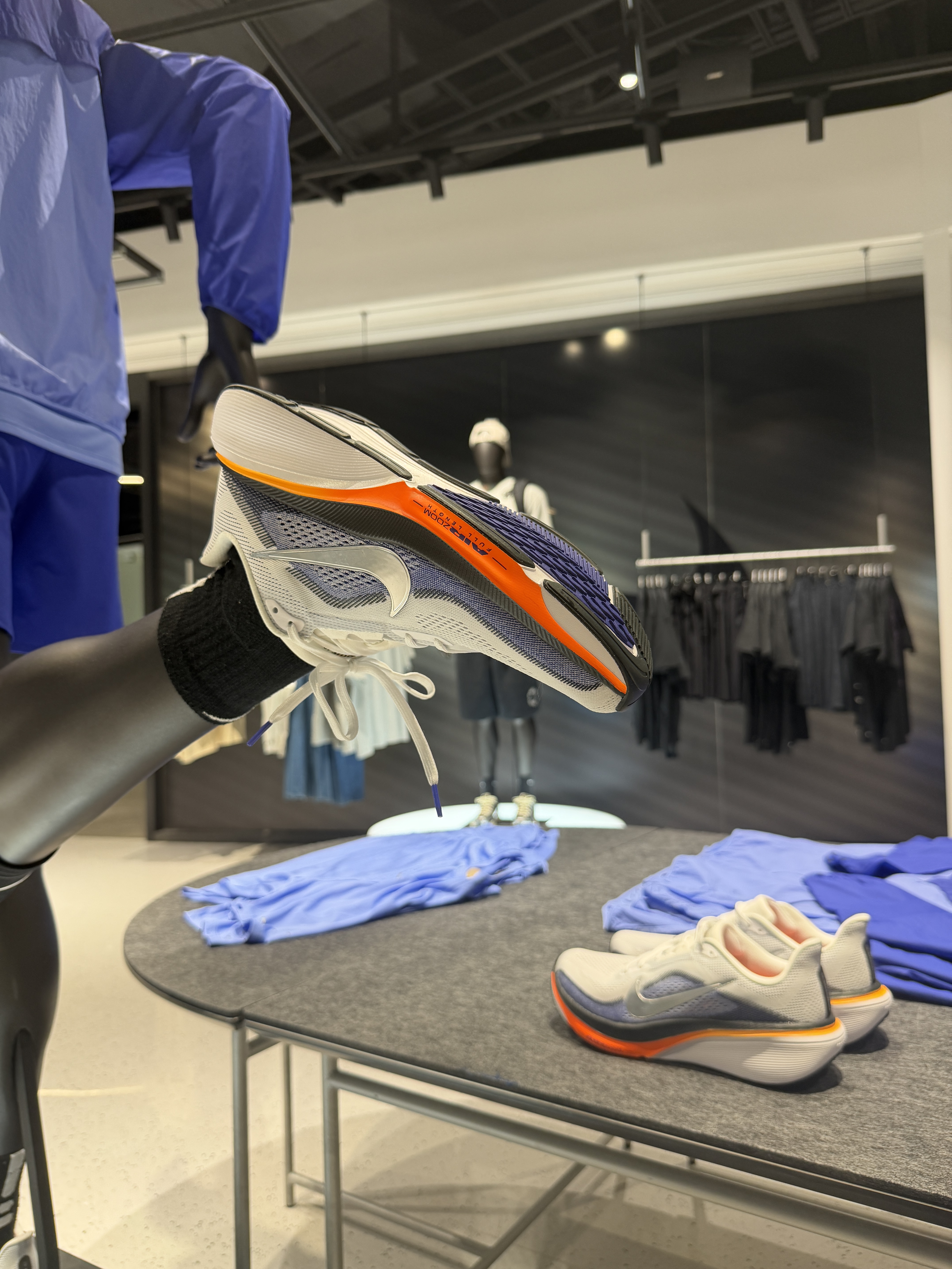 Nike Air Zoom Pegasus 42 White Lapis 착용 스타일 - 1