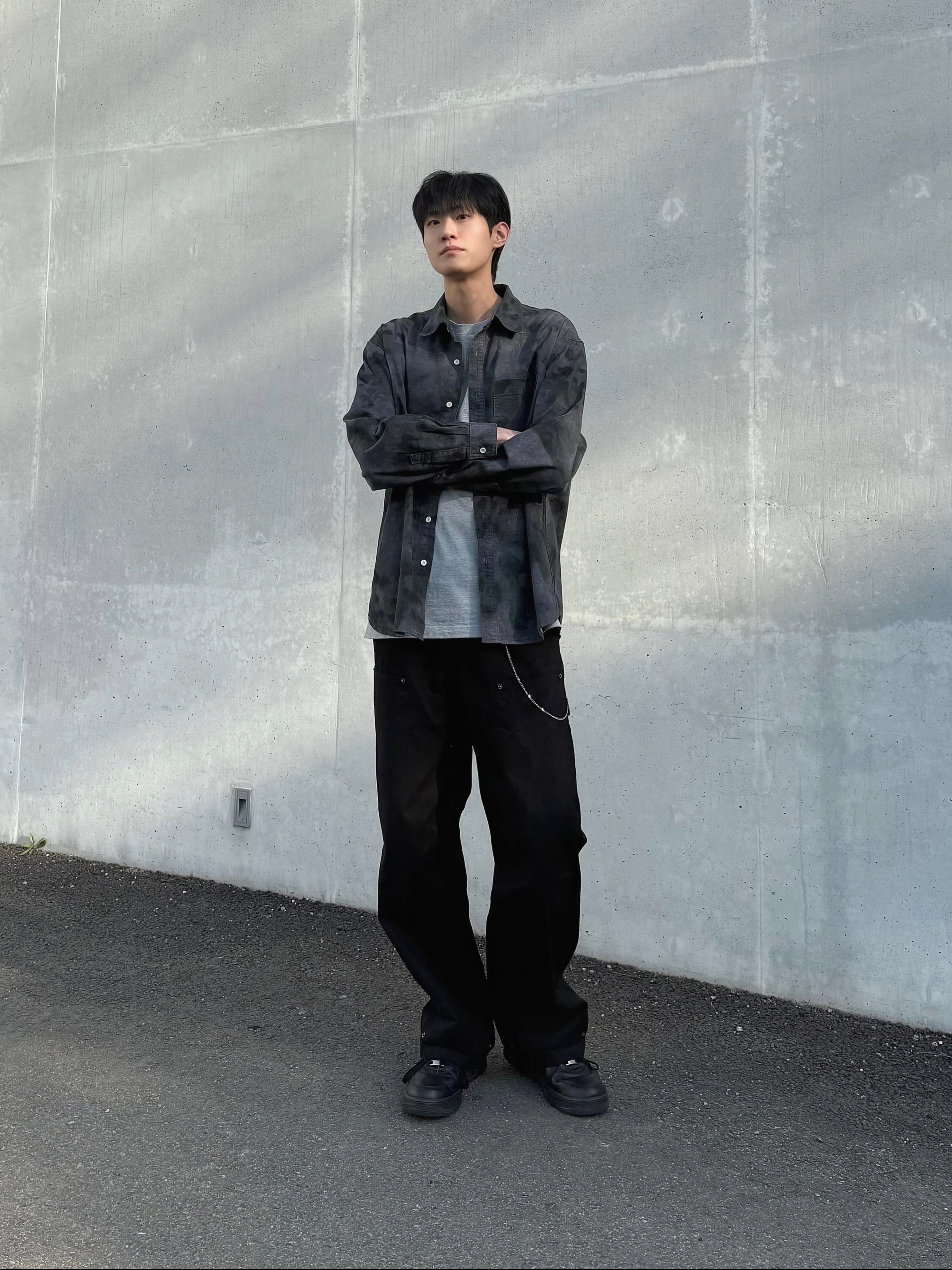 Nike x Supreme Air Force 1 Low Black 착용 스타일 - 2