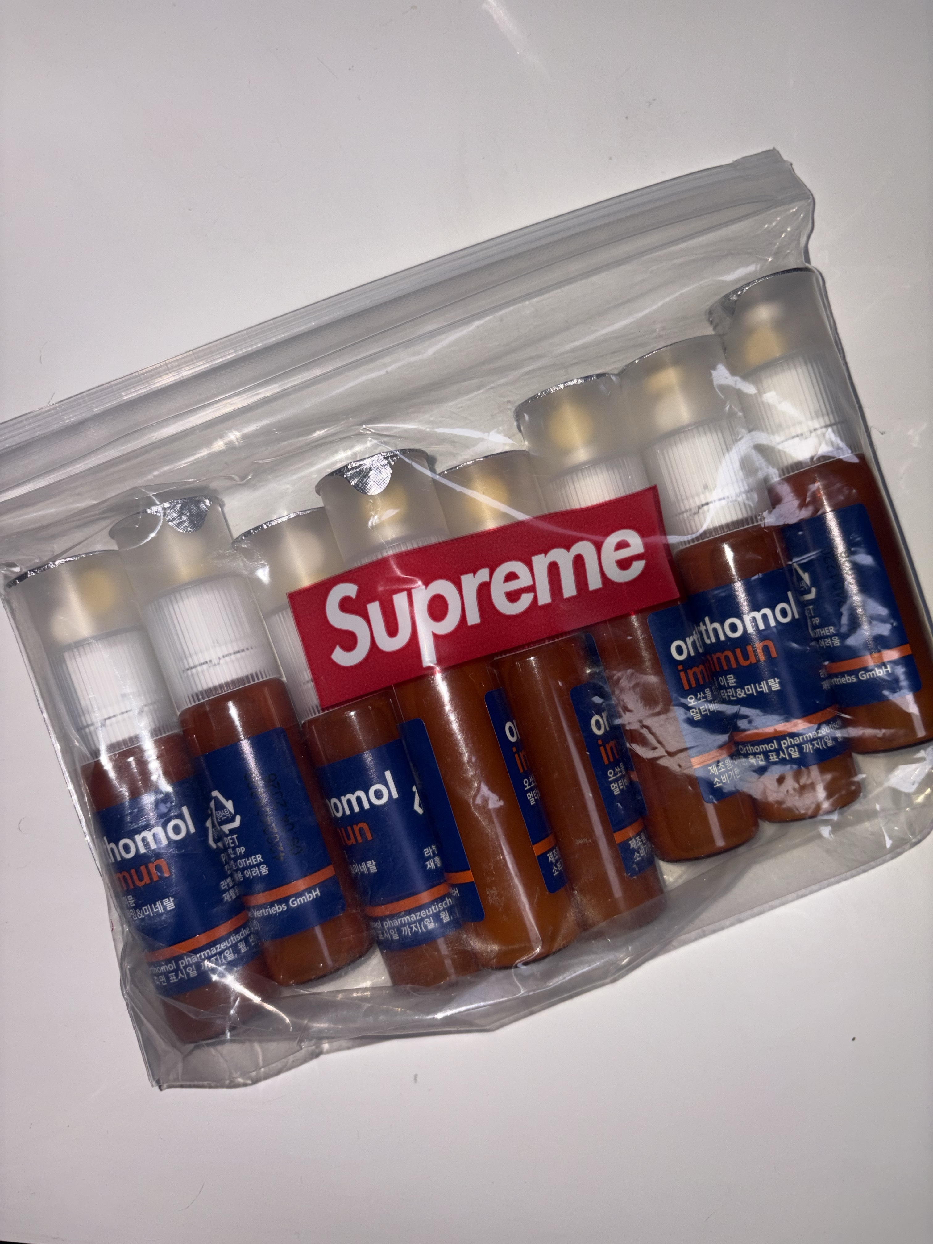 Supreme Ziploc Bags (Box of 30) 착용 스타일 - 1