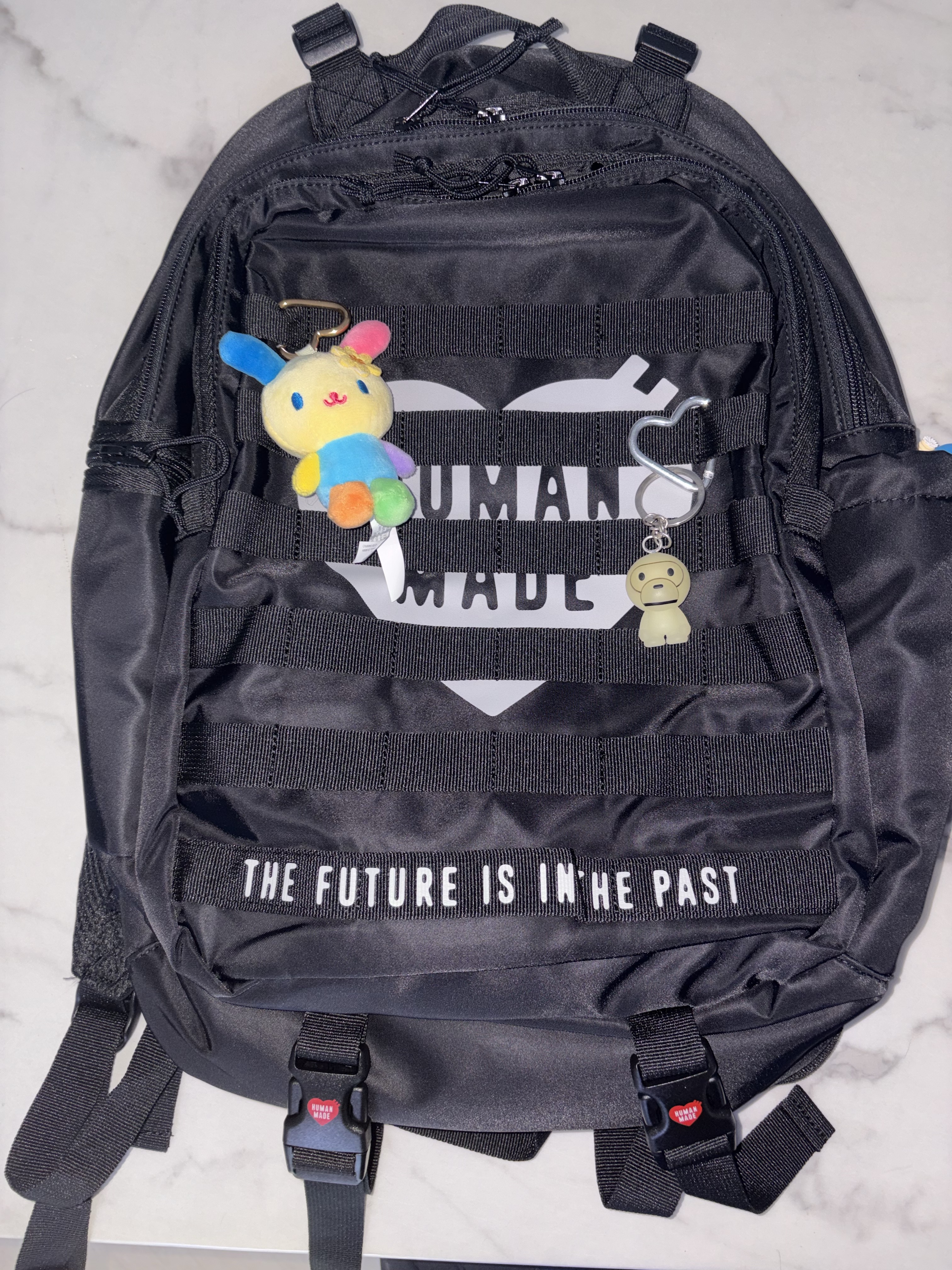 Human Made Military Backpack Black, BAPE Glow in The Dark Baby Milo Keychain Green 착용 스타일 - 1
