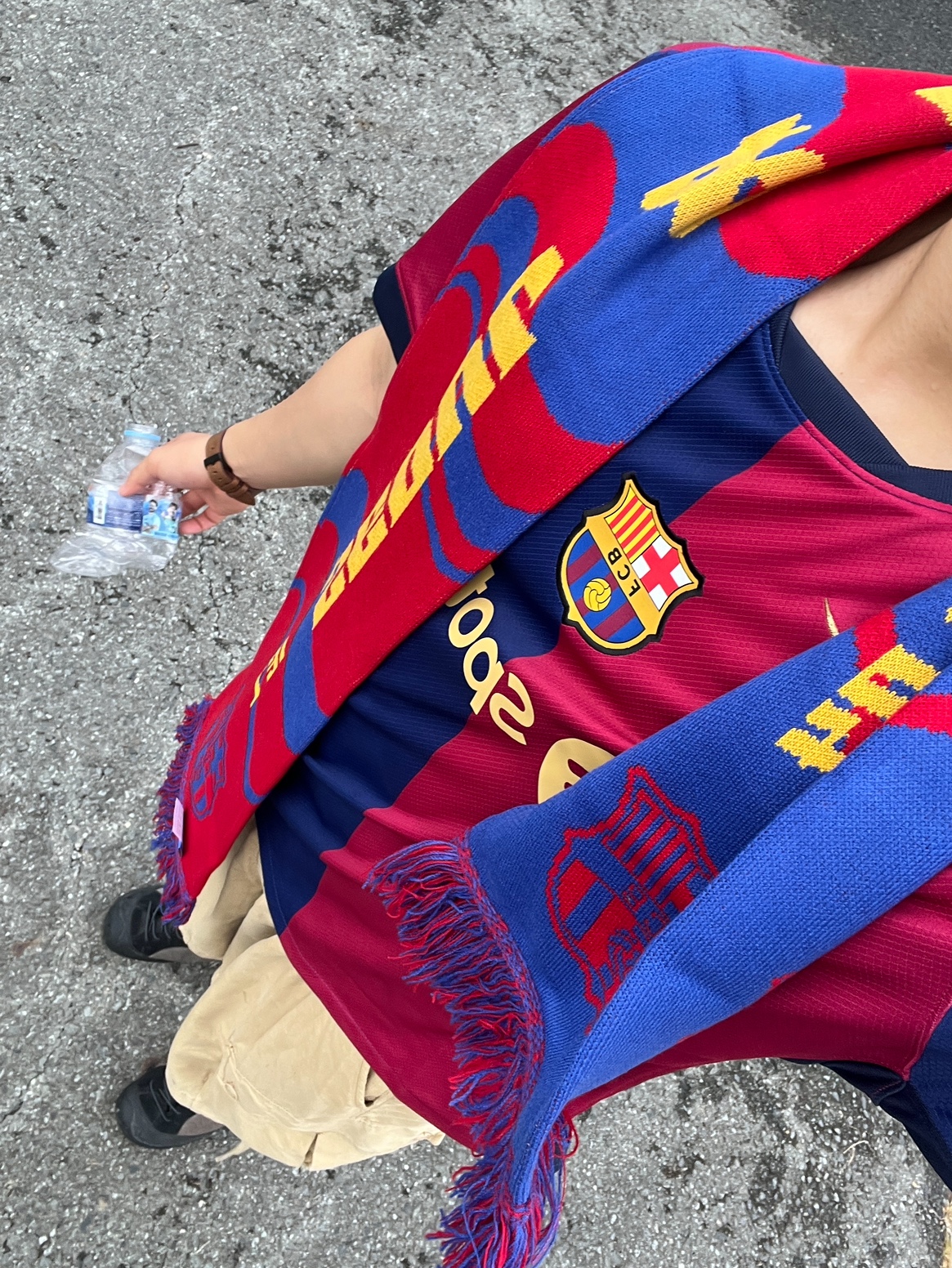 Keen Jasper Rocks SP Sneakers NAC Field, Nike FC Barcelona 2024/25 Dri-Fit Stadium Home Jersey Deep Royal Blue Noble Red (Non Marking Ver.) 착용 스타일 - 1