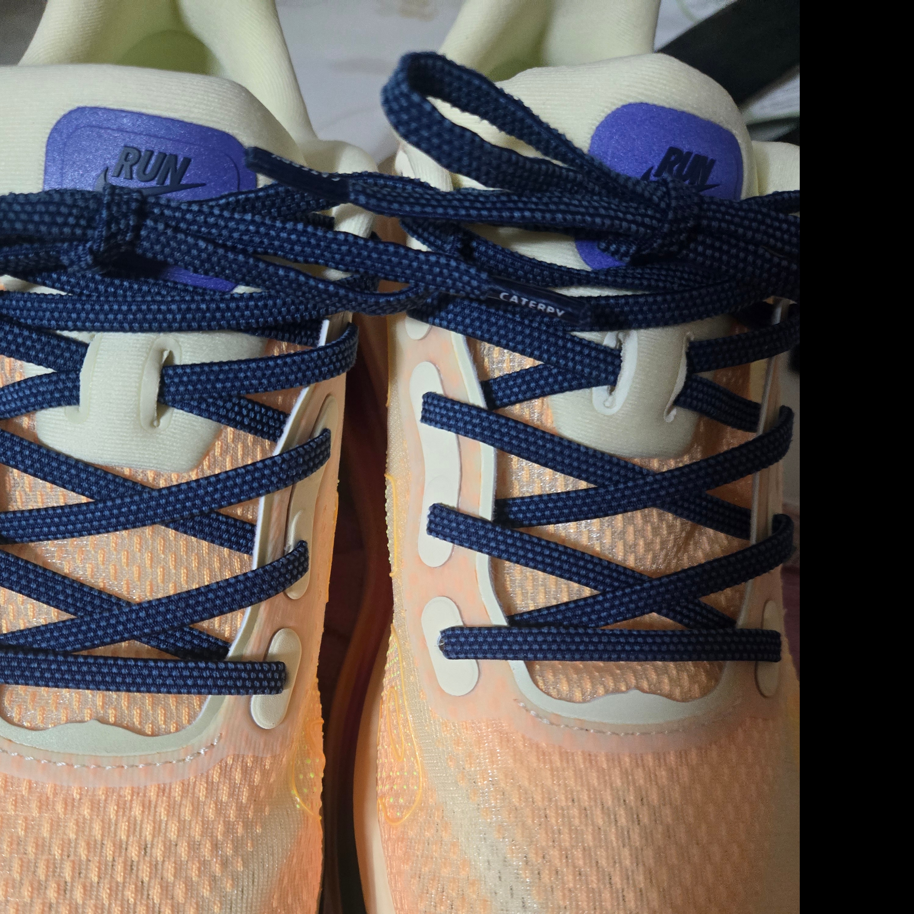 Nike Vomero Premium Alabaster Blue Void 착용 스타일