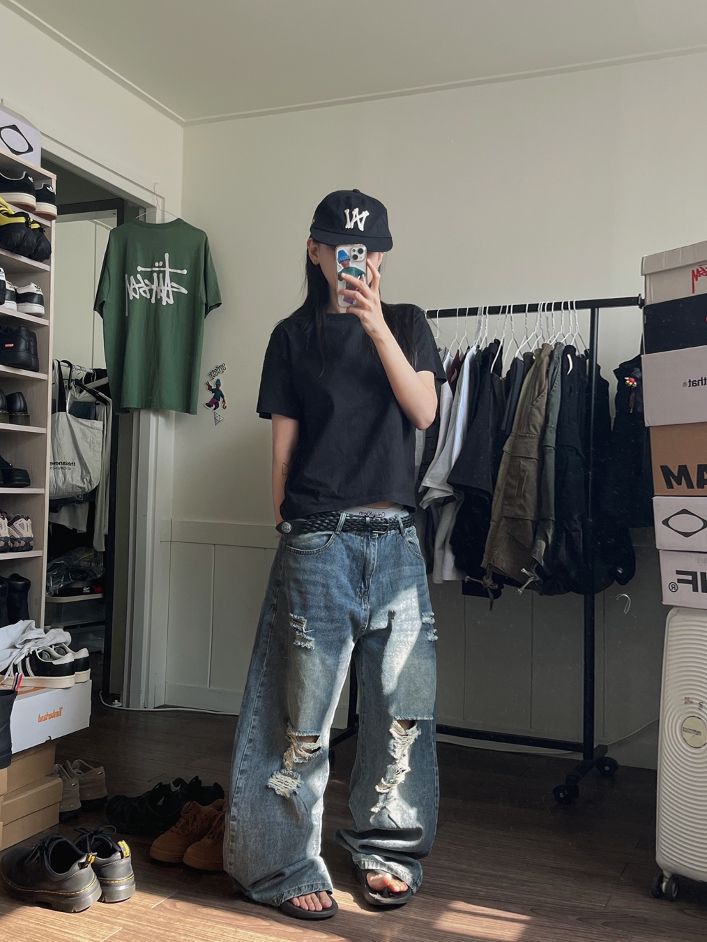 Oofos OOriginal Black, Aoiro 6-Panel Bone A/N Cap Black 착용 스타일 - 1