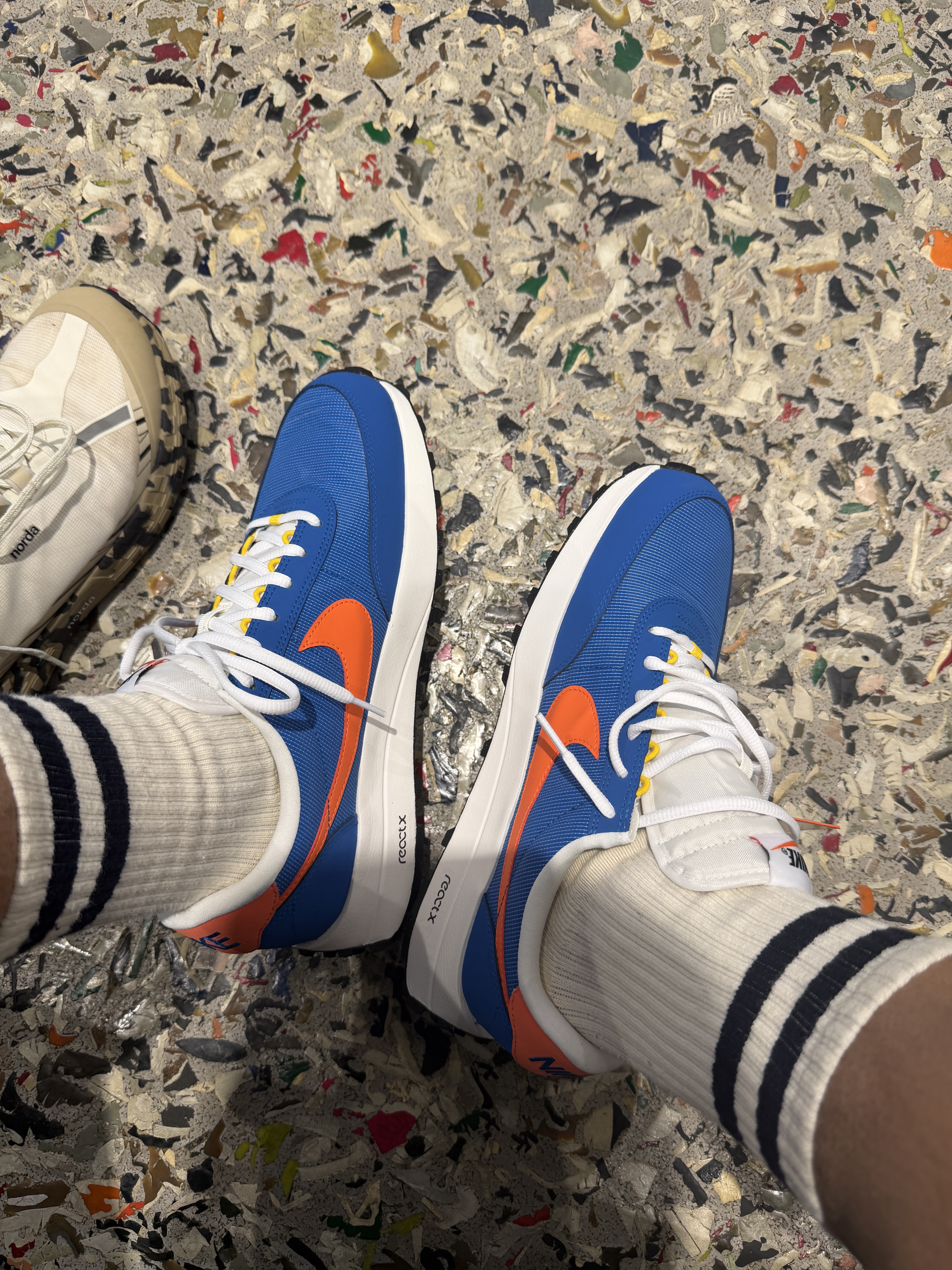 Nike ACG LDV Brilliant Blue Sail, Norda 001A Abyss 착용 스타일 - 1