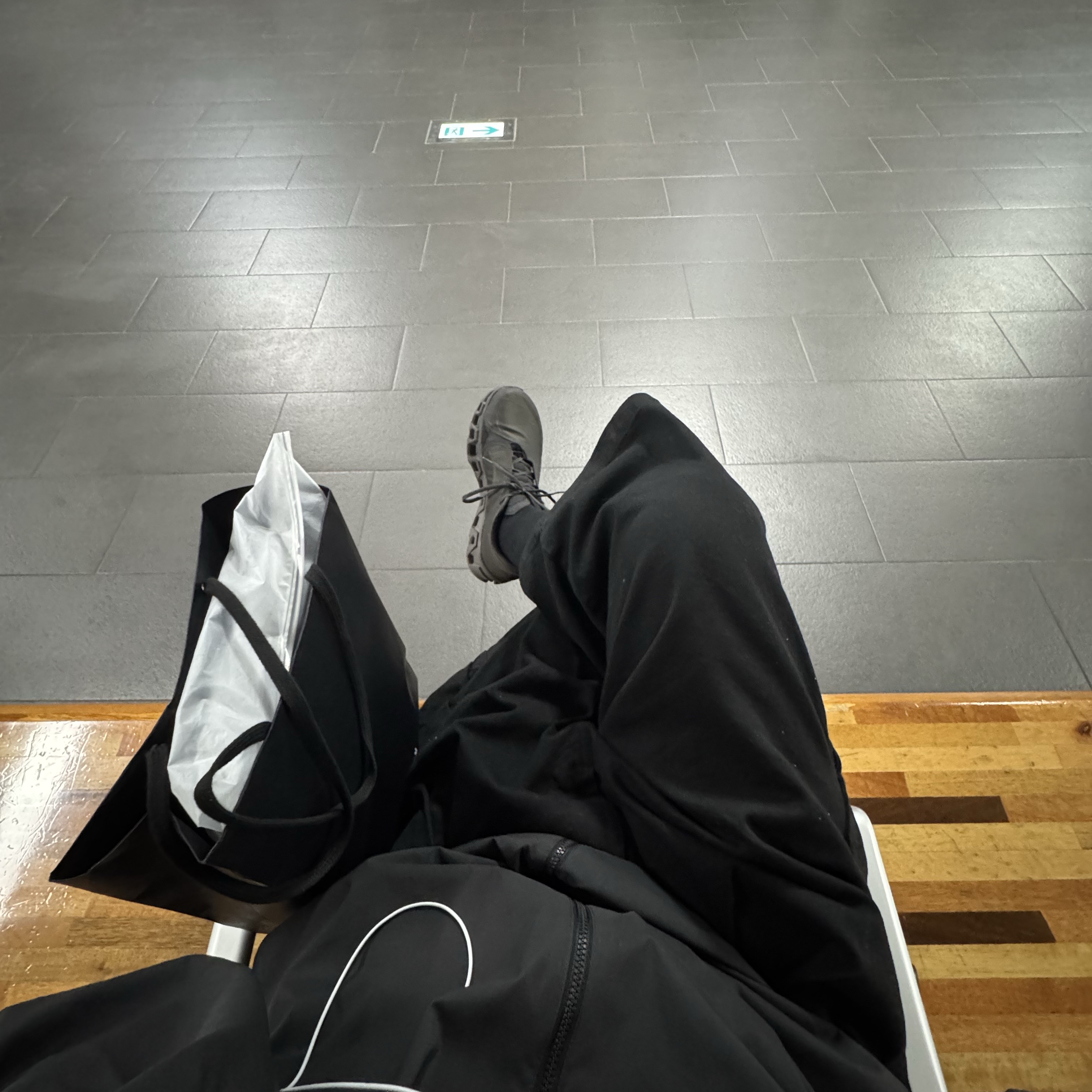 Sansan Gear Capri Pants Black_26SS, On Running x Post Archive Faction (Paf) Cloudmonster 2 Thorn Brown 착용 스타일