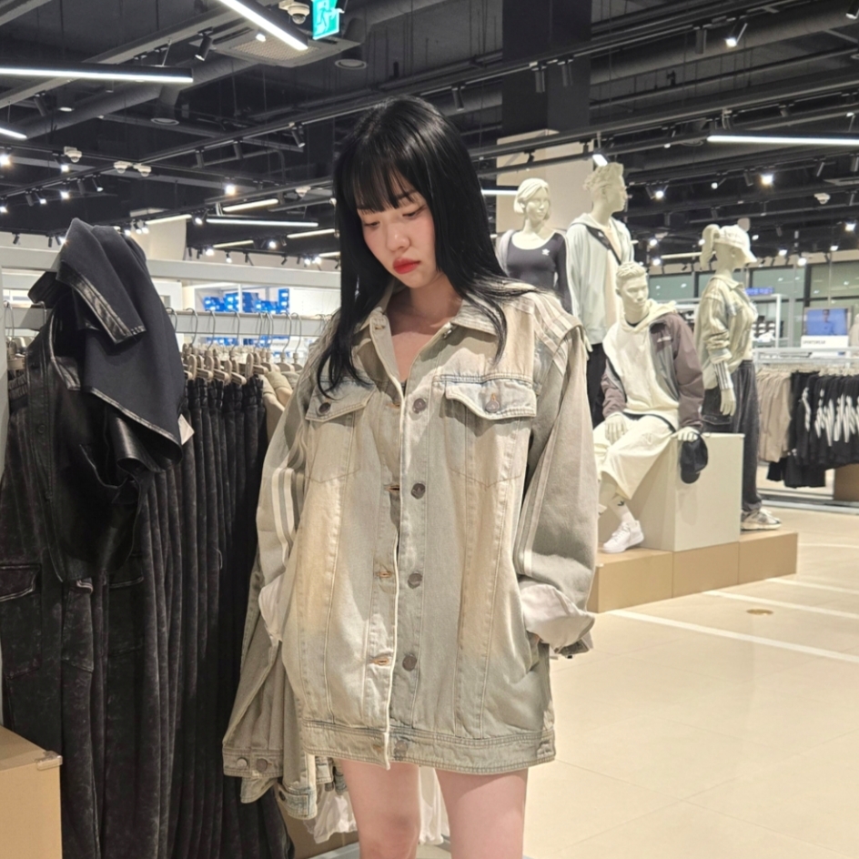 (W) Adidas Adilenium Season 3 Two-In-One Denim Shirt Jacket Blue - KR Sizing 착용 스타일