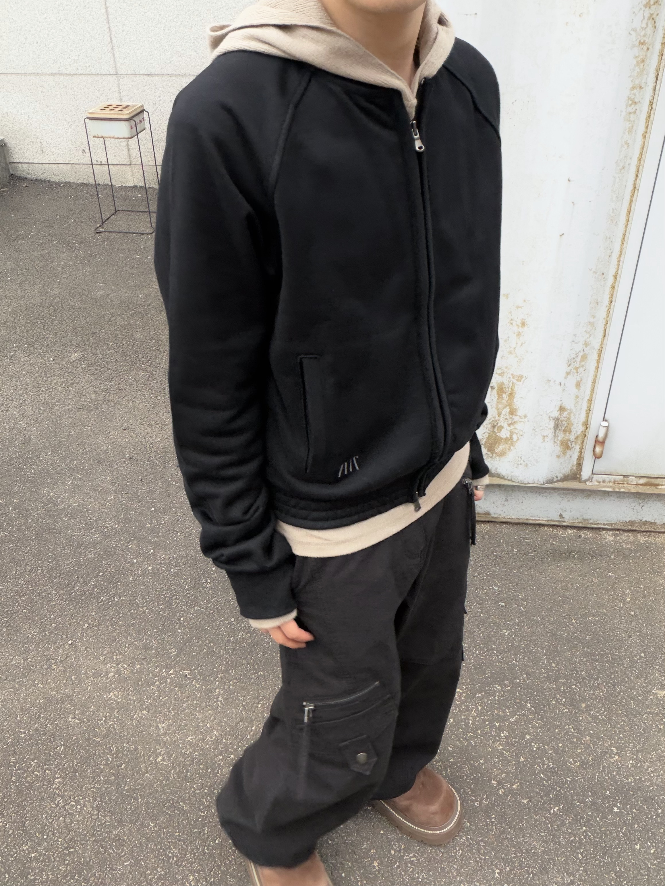 SOULESURES BOLD BELUGA Espresso Brown, Alex Zono I Dig Running Trucker Hat OG Brown 착용 스타일 - 3