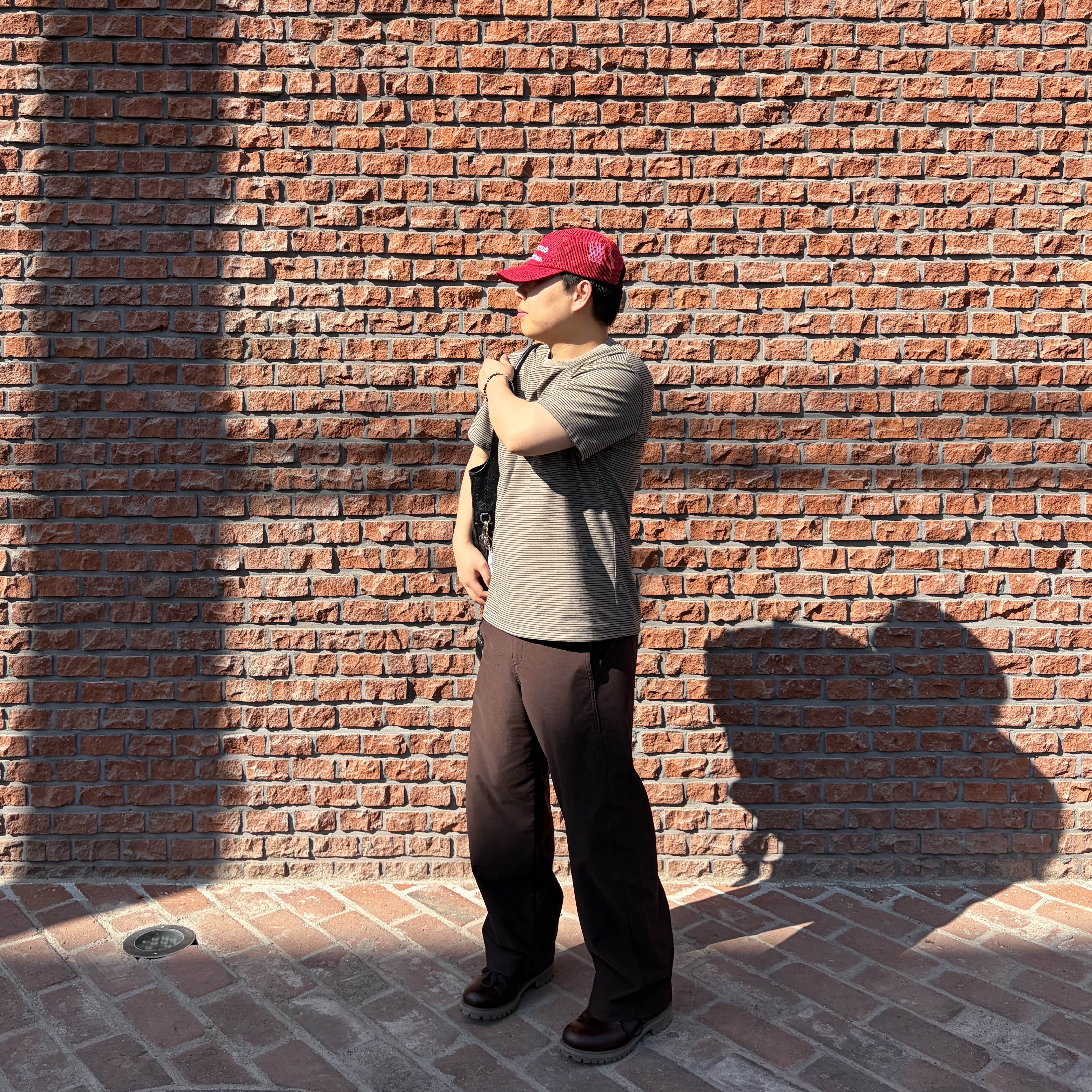 [KREAM 단독] runwhither Mesh Cap Red, [KREAM 단독] VVM ON,UP,IN Energy 3set 착용 스타일 - 4