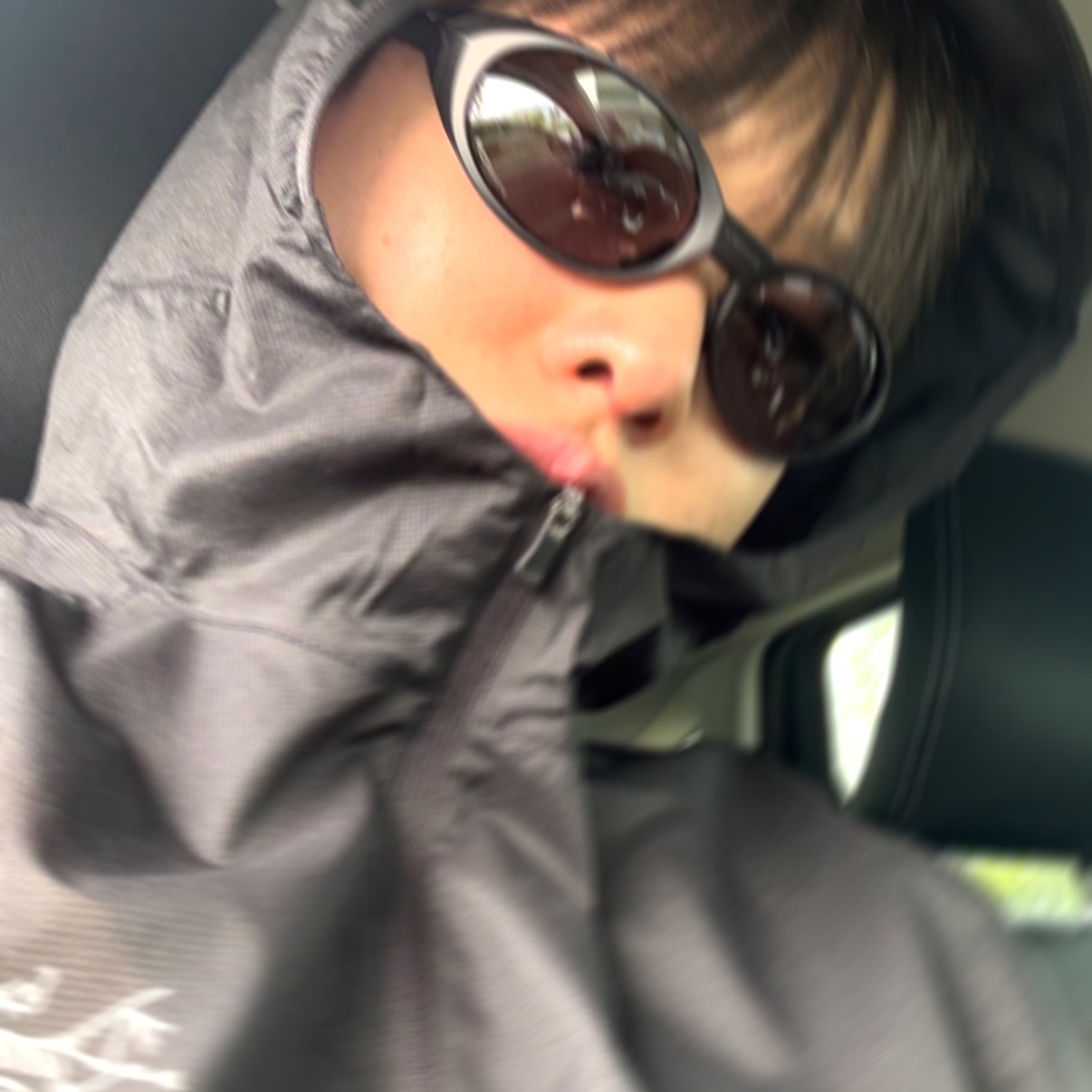 Oakley Eye Jacket Redux Matte Black Frame Prizm Grey Lenses High Bridge Fit, Arc'teryx Squamish Hoody Black 착용 스타일 - 1
