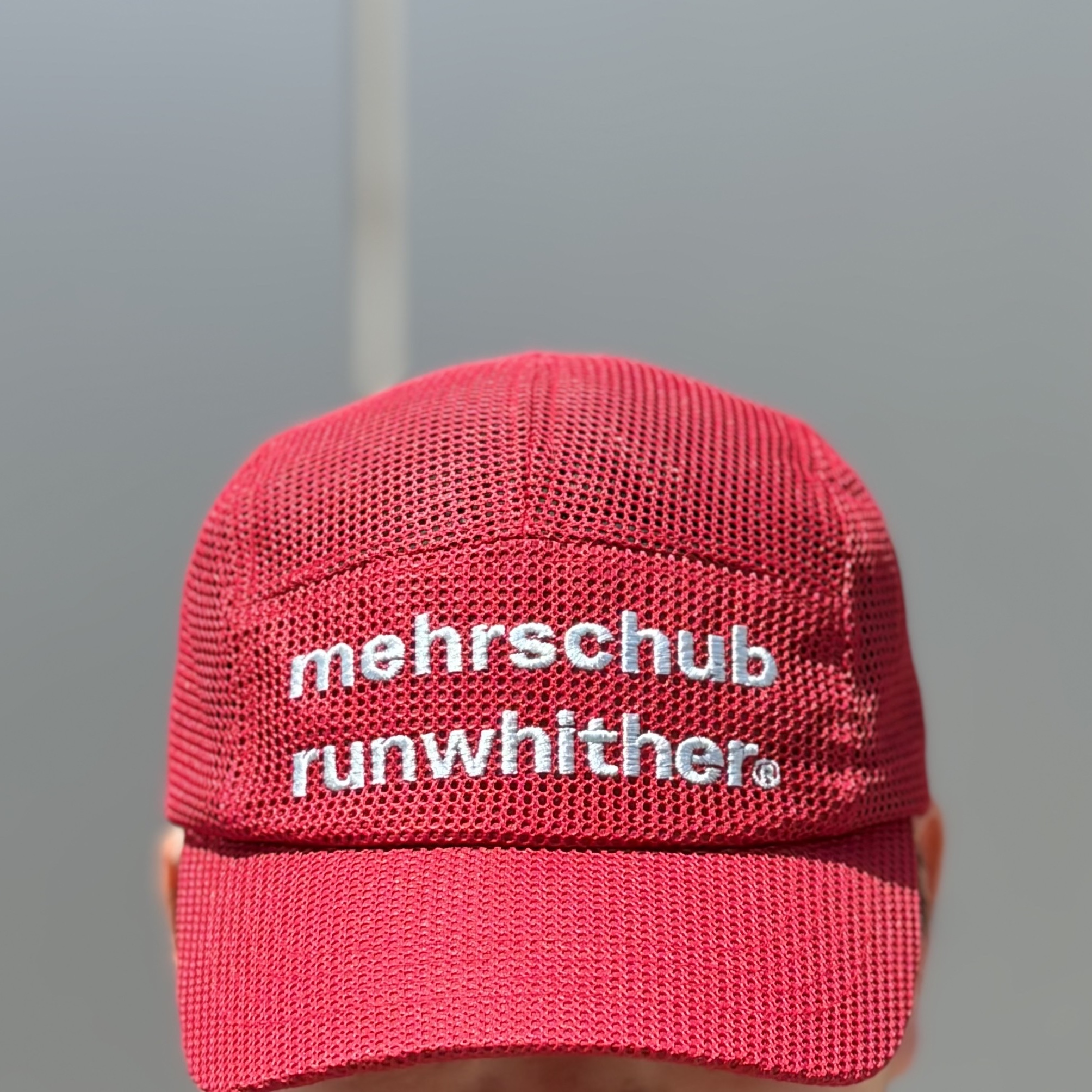 [KREAM 단독] runwhither Mesh Cap Red, [KREAM 단독] VVM ON,UP,IN Energy 3set 착용 스타일 - 2