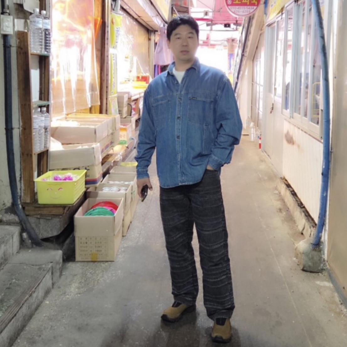 Supreme Layered Jean Black - 22FW, Supreme Denim Painter Shirt Indigo - 23SS 착용 스타일