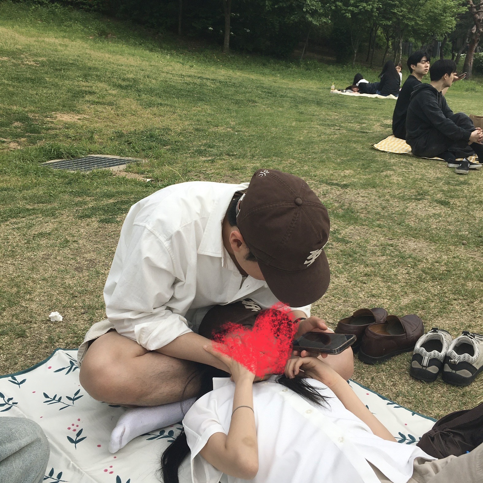Sunday Ceremony Sy Logo 5 Panel Cotton Cap - Brown 착용 스타일