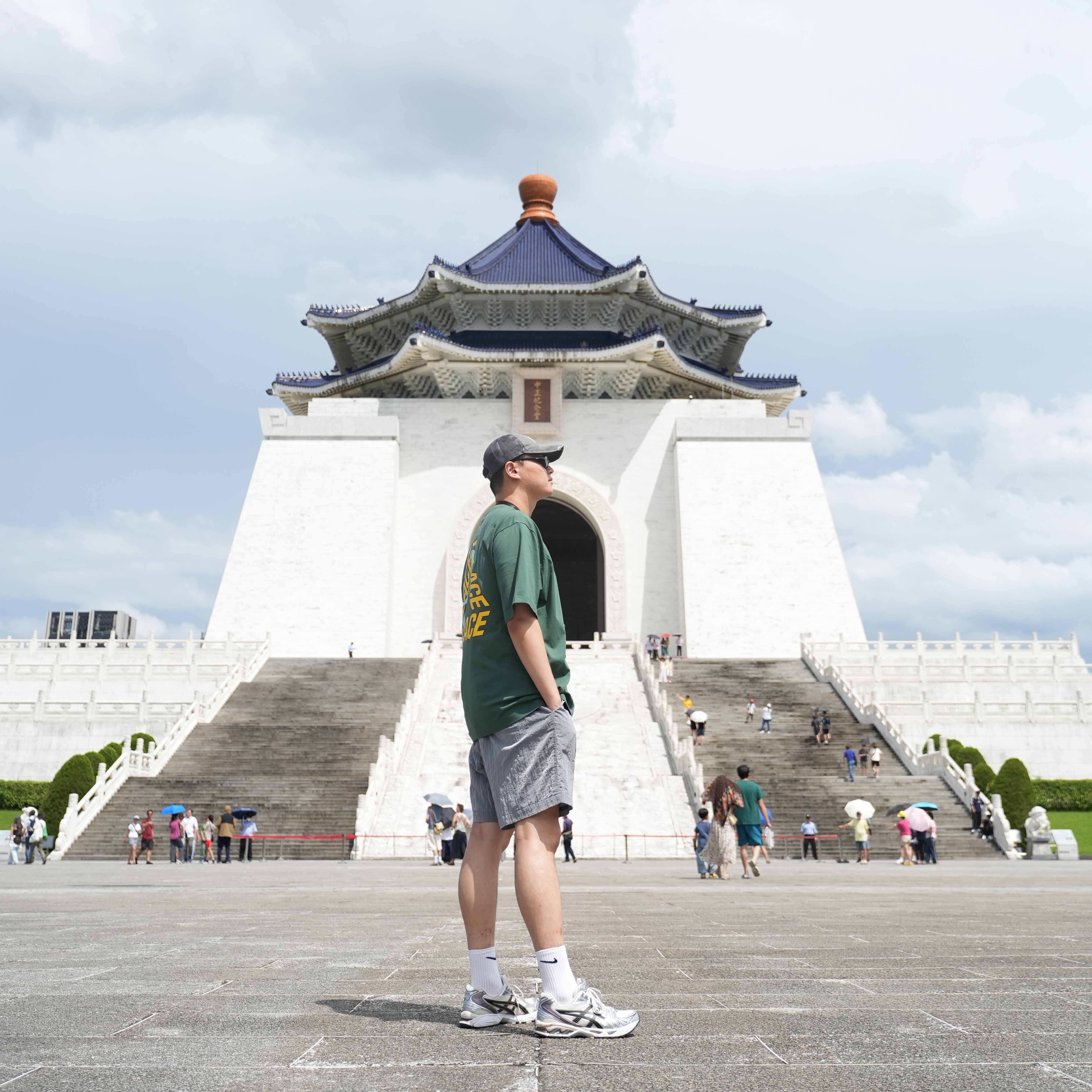 Palace P3 Skull T-Shirt Racey Green - 25SS 착용 스타일