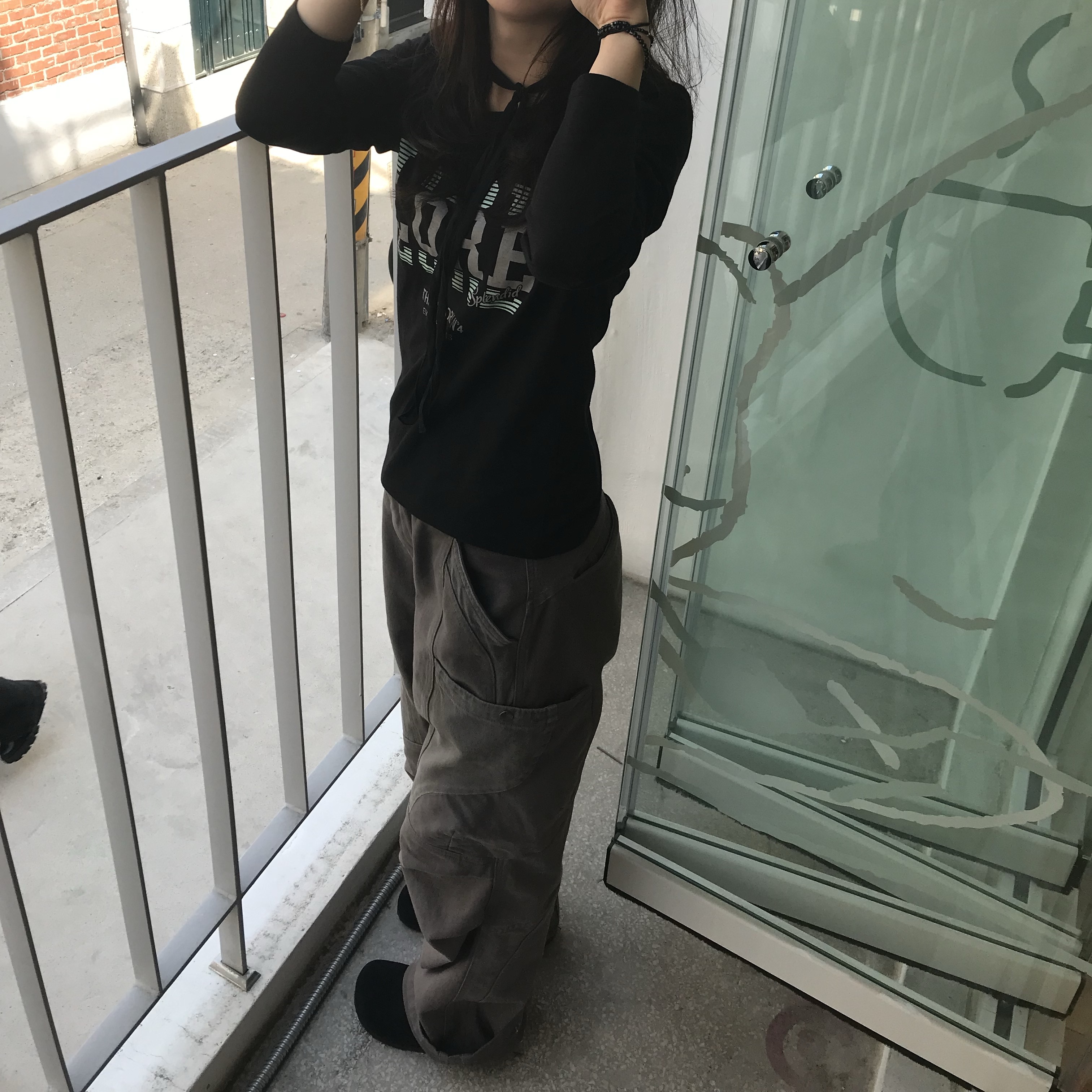 Ignota Core:13 Xylo Pocket Pants Olive Charcoal 착용 스타일 - 1