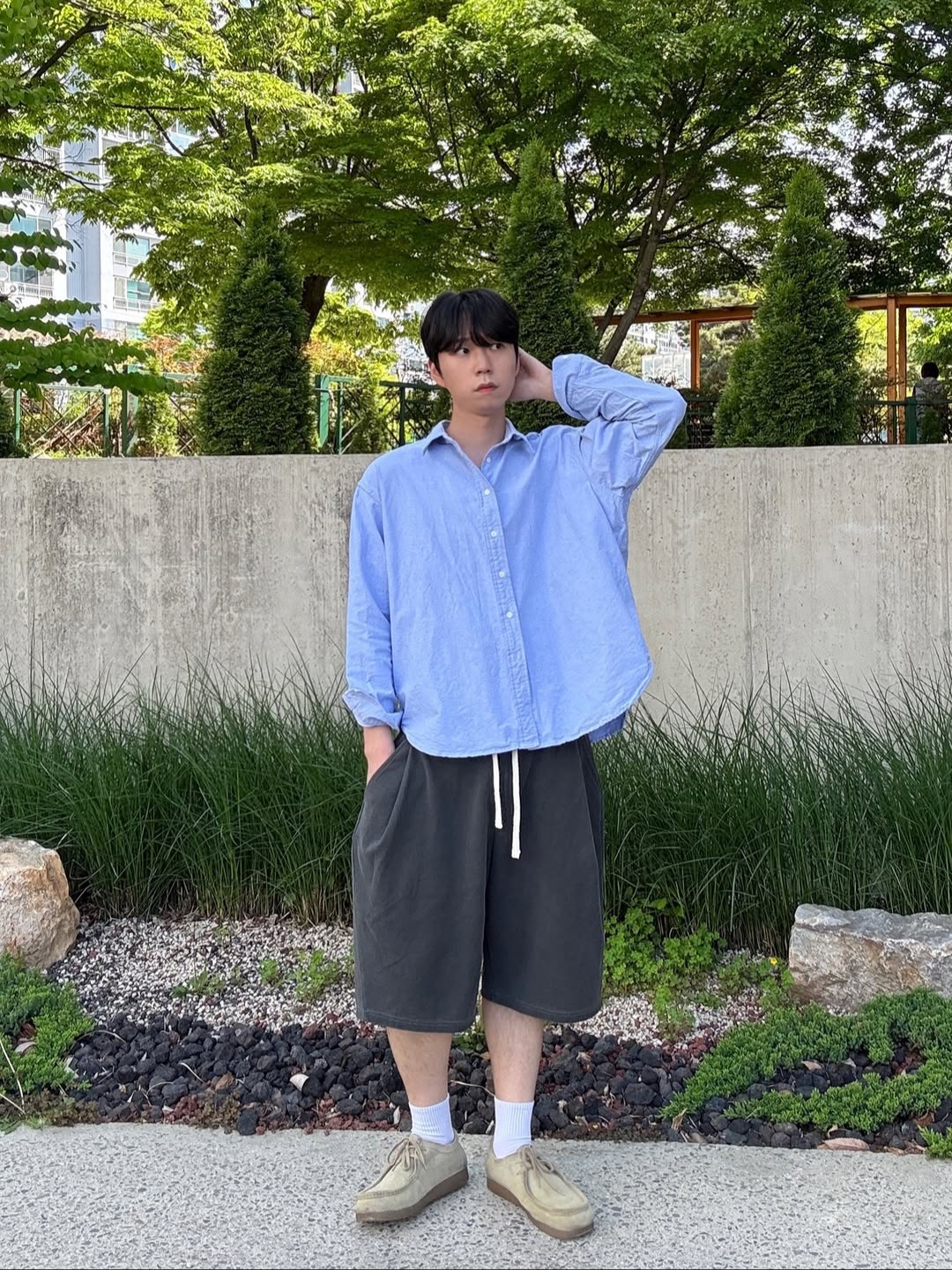 Knitted Pigment Bermuda Traning Half Pants Washing Charcoal 착용 스타일 - 1