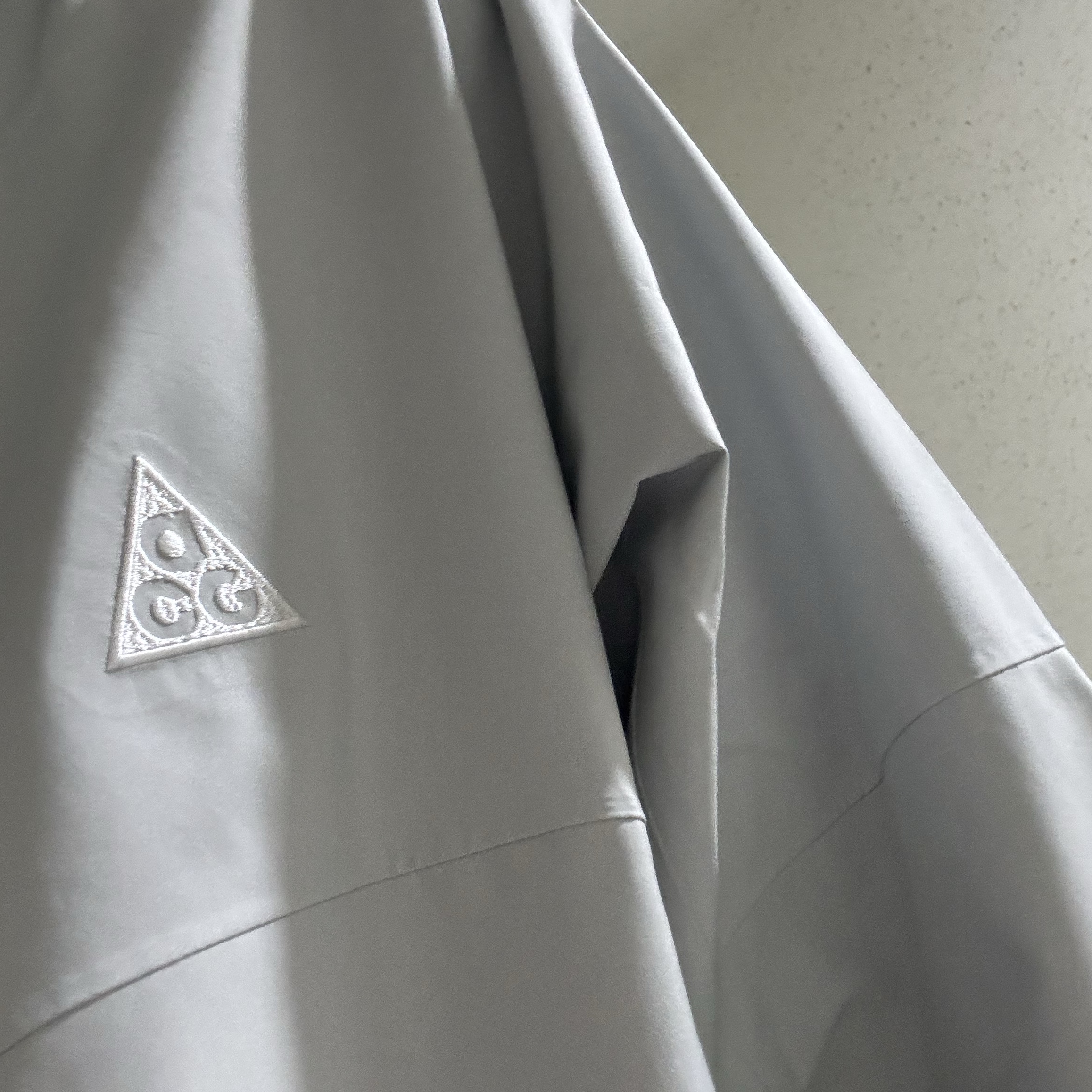 Nike ACG Storm-Fit ADV Cascade Rains Full Zip Jacket Photon Dust - Asia 착용 스타일